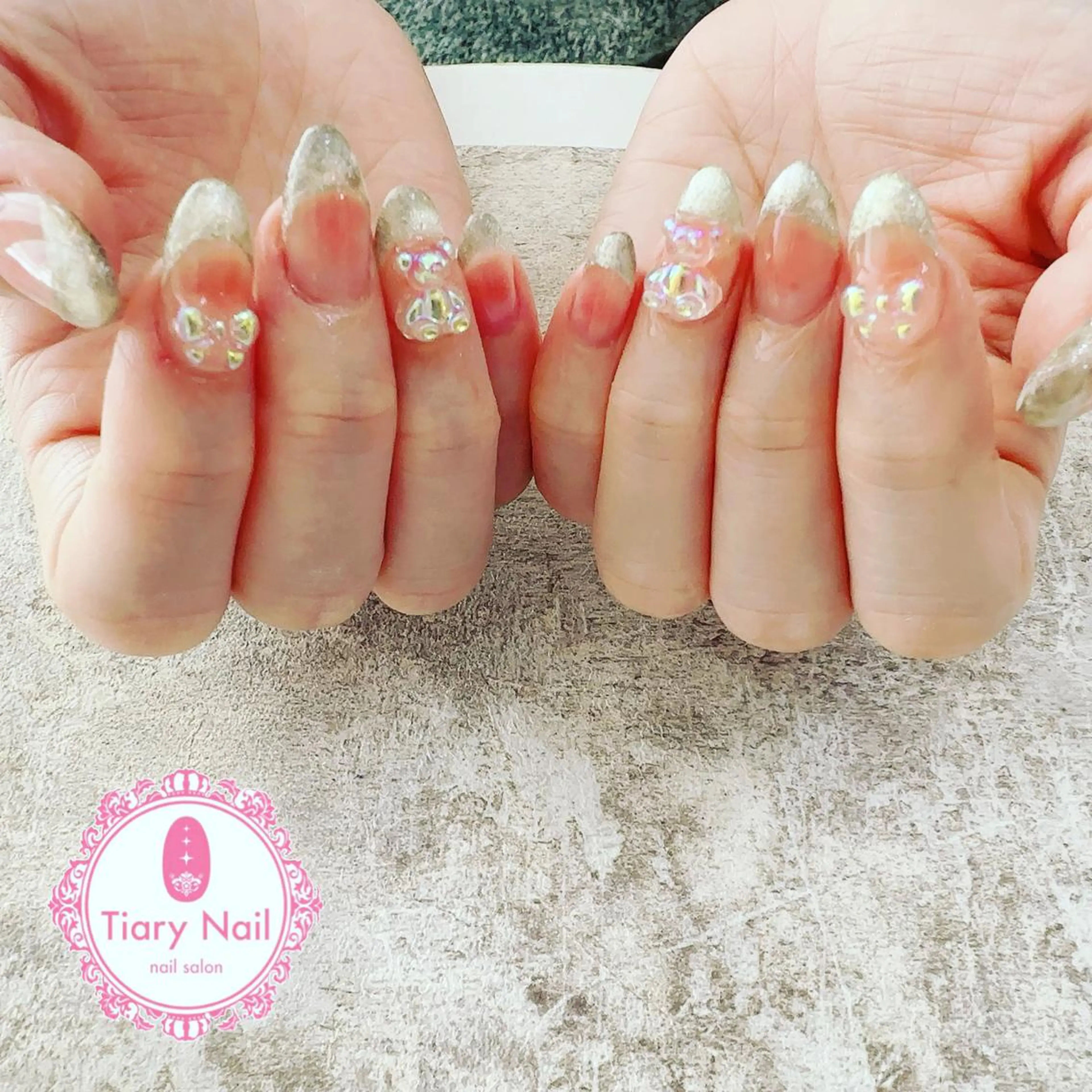 ネイル tiarynail K Kのネイルデザイン