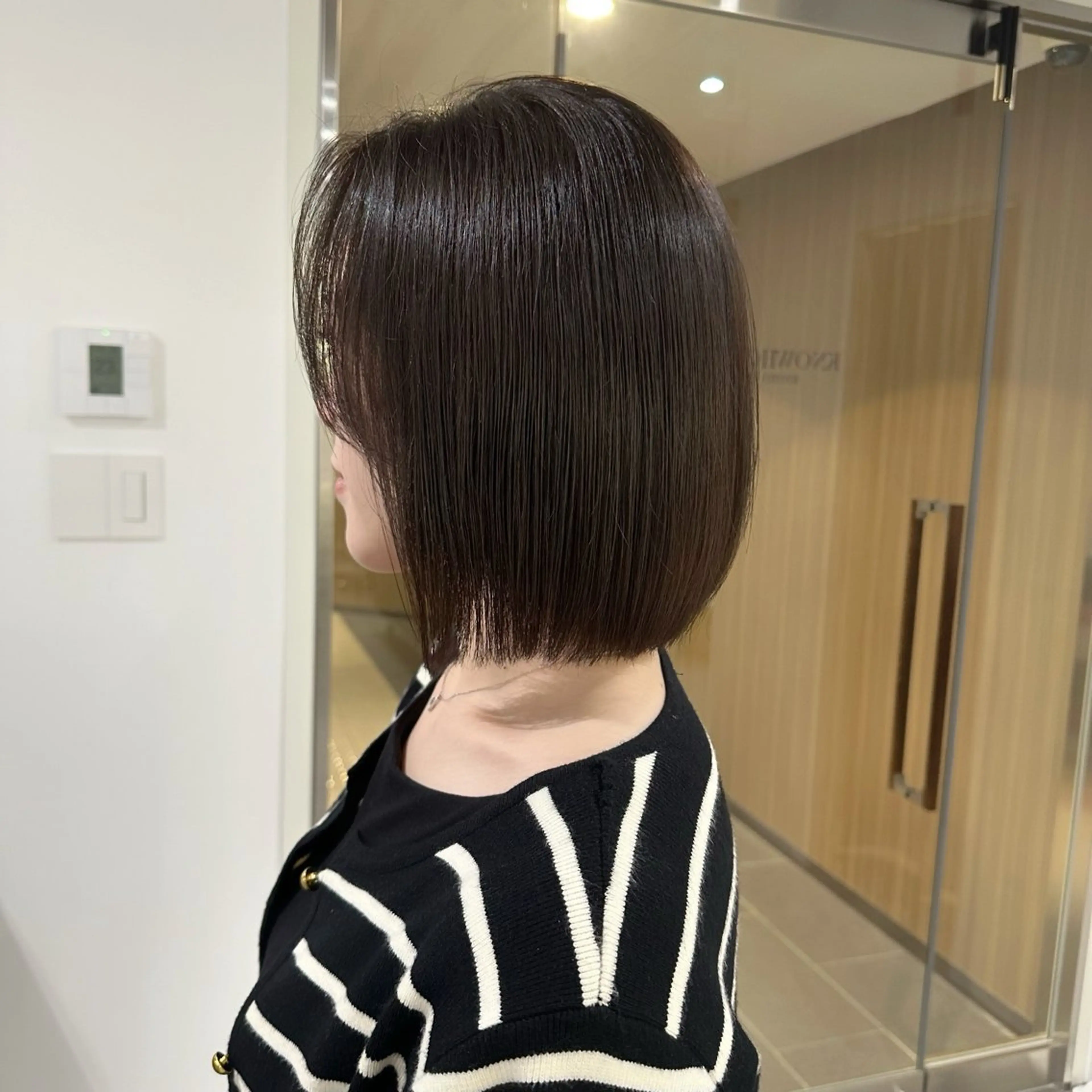 ショート ボブ カット ヘアカラー トリートメント アンニュイヘア/ 顔周りカット/眞弓萌のヘアスタイル