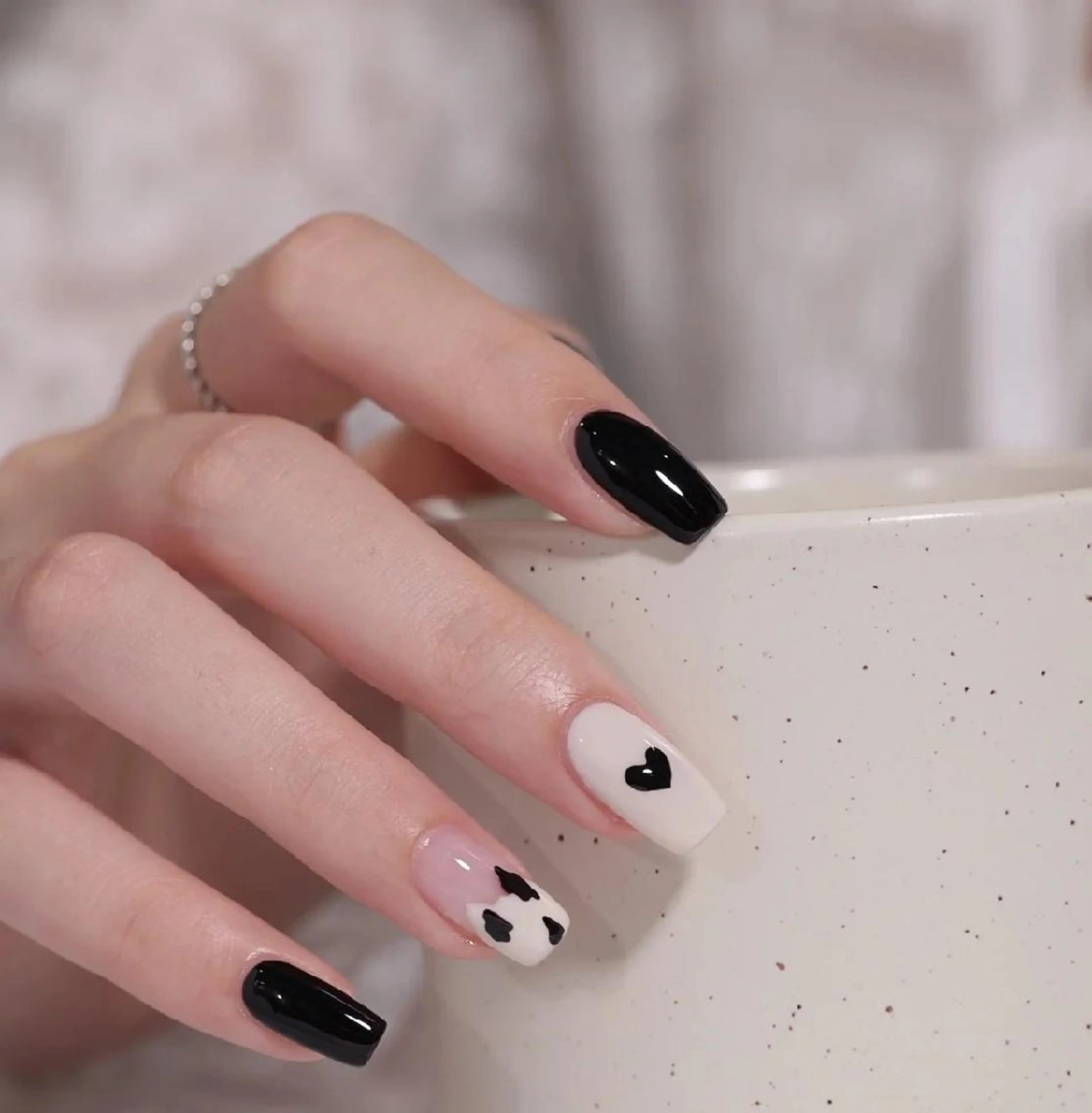 ネイル ハンドネイル N. サロン所属・Theone栄店 田口のネイルデザイン