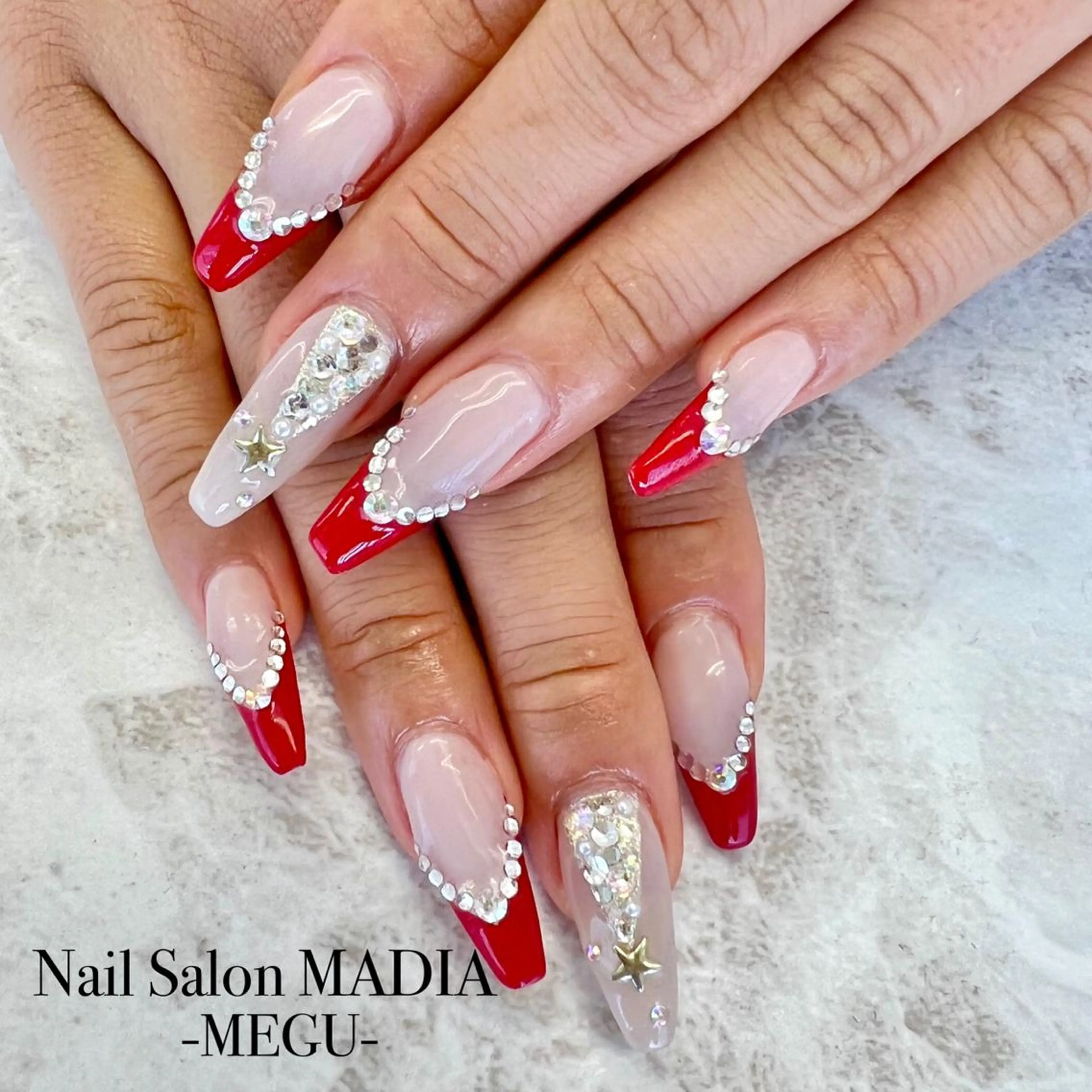 ネイル MADIA藤沢所属・MADIA MEGUのネイルデザイン