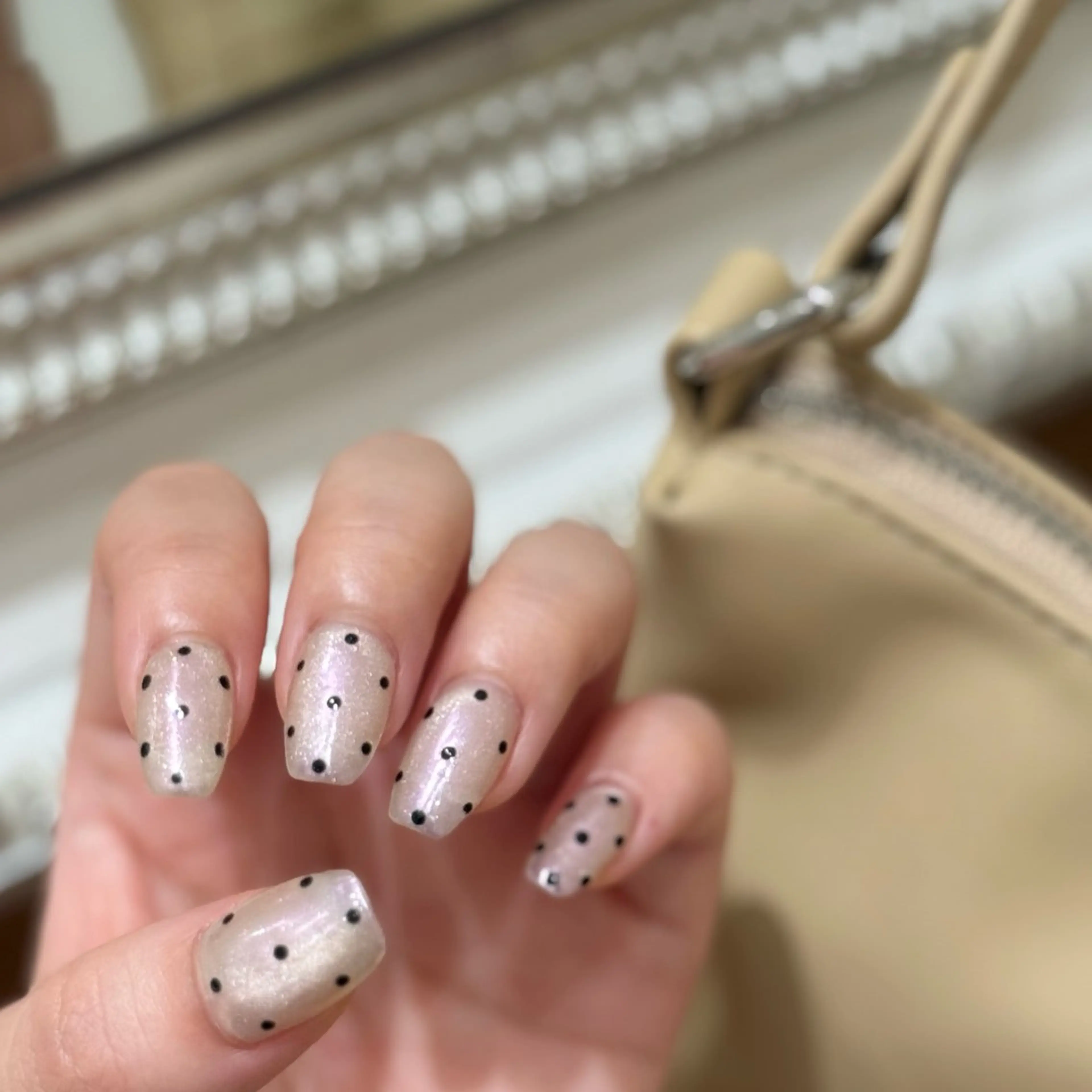 ネイル ハンドネイル chika .のネイルデザイン