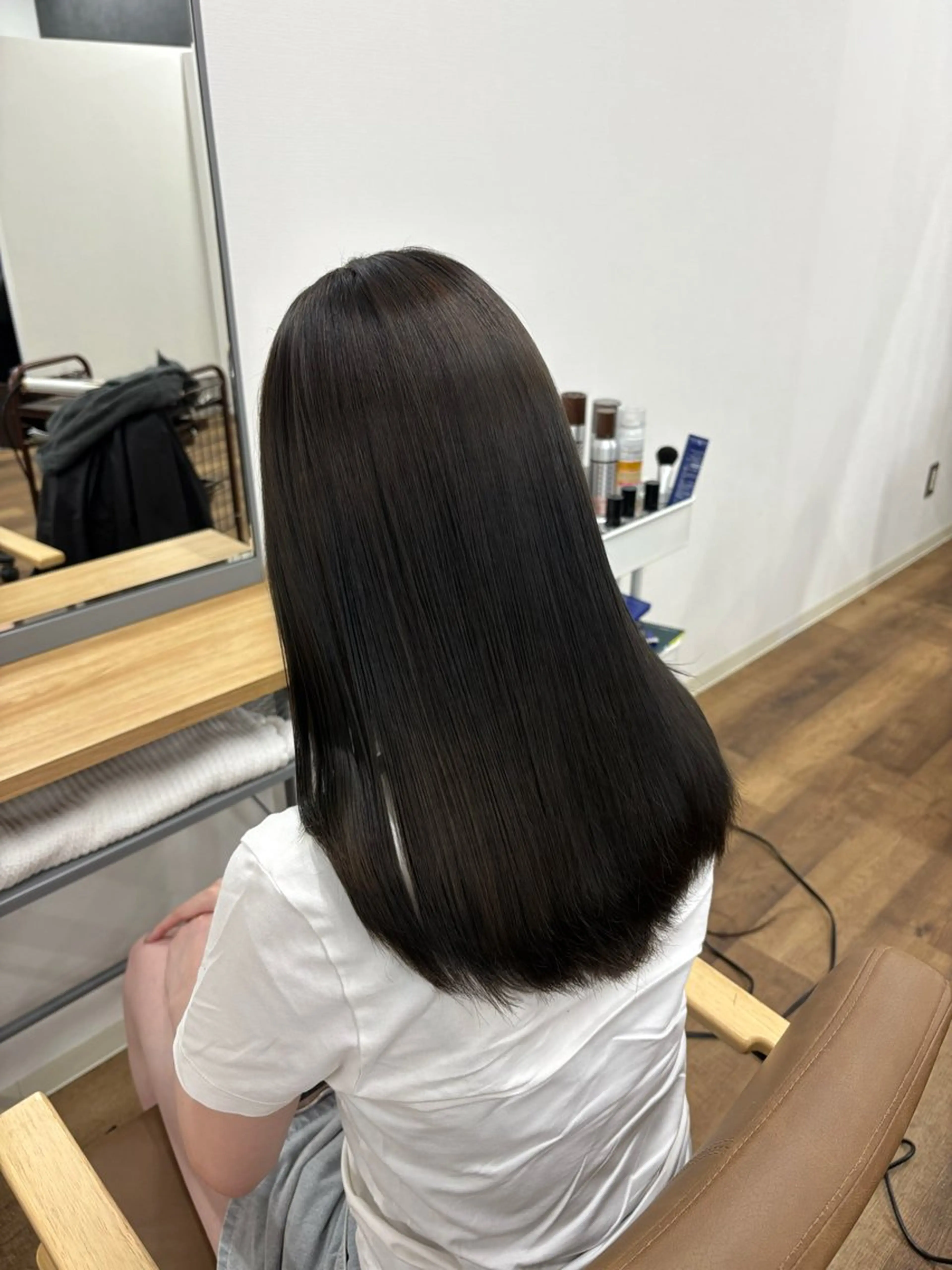 セミロング カラー ダークグレー ダークグレージュ グレージュ miki-YUCCA -"モデル様募集中"のヘアスタイル
