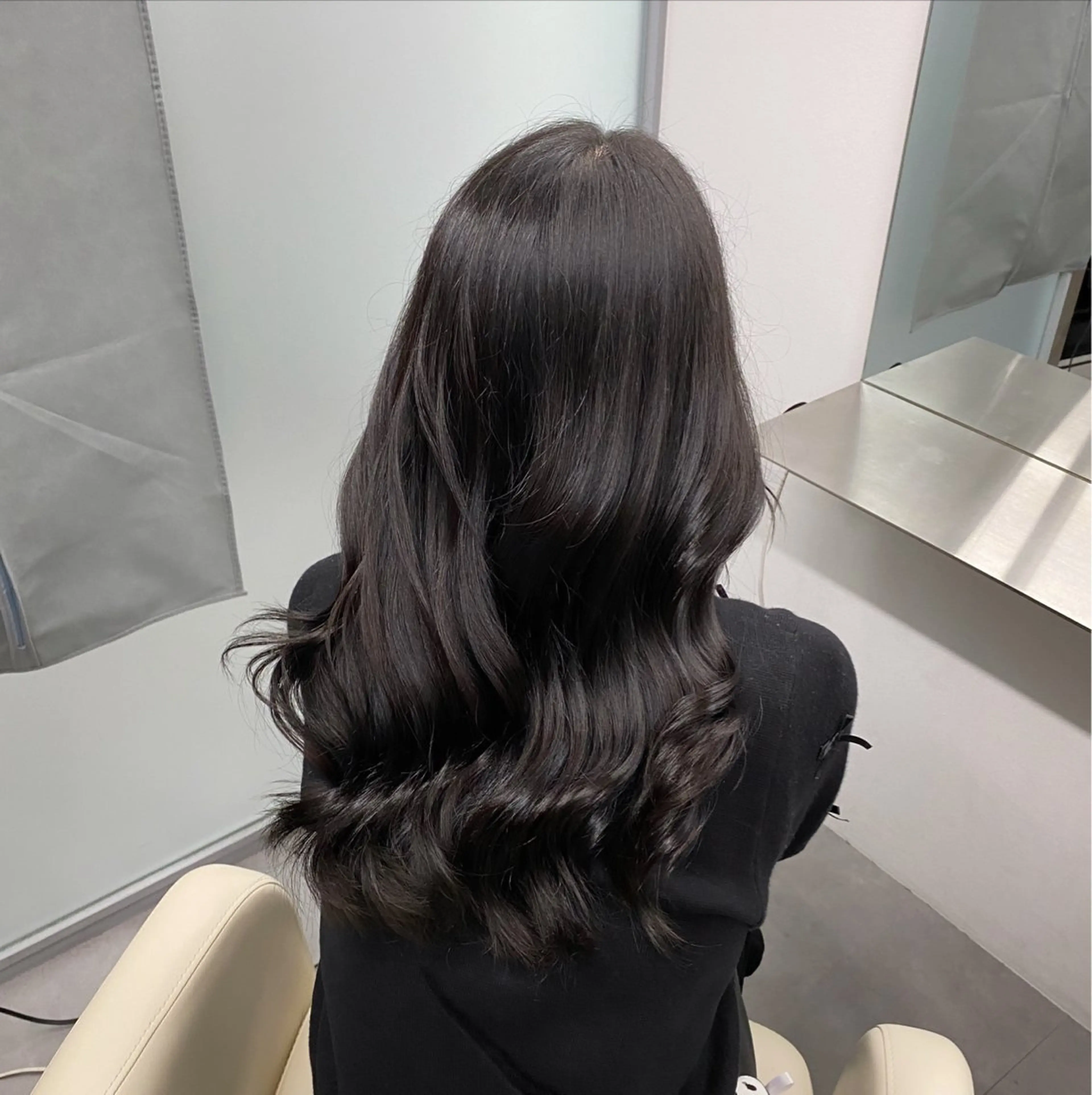 セミロング カラー 江坂トレンド韓国風 髪質改善shinoのヘアスタイル