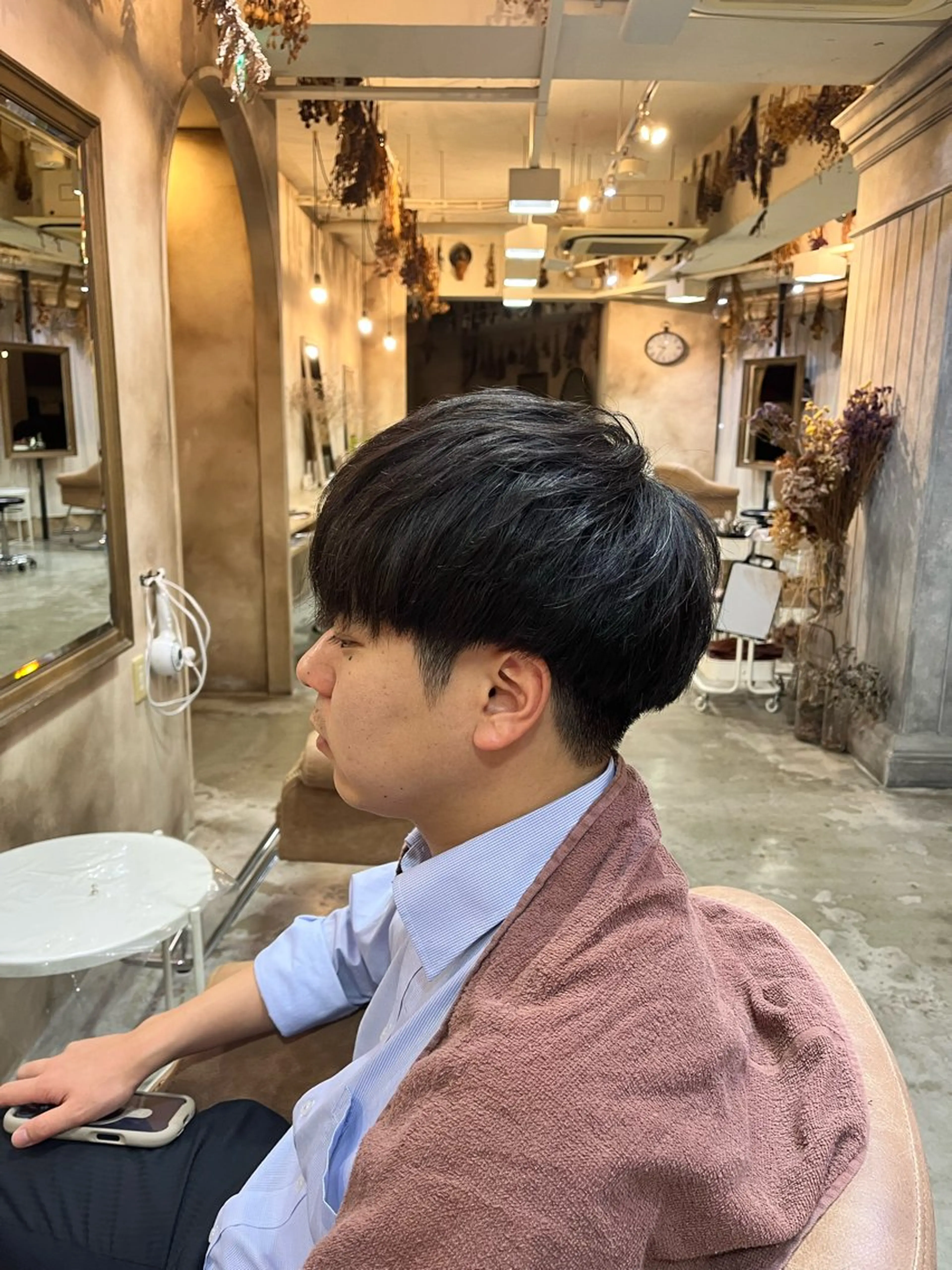 ミディアム 秋葉 玲唯のヘアスタイル