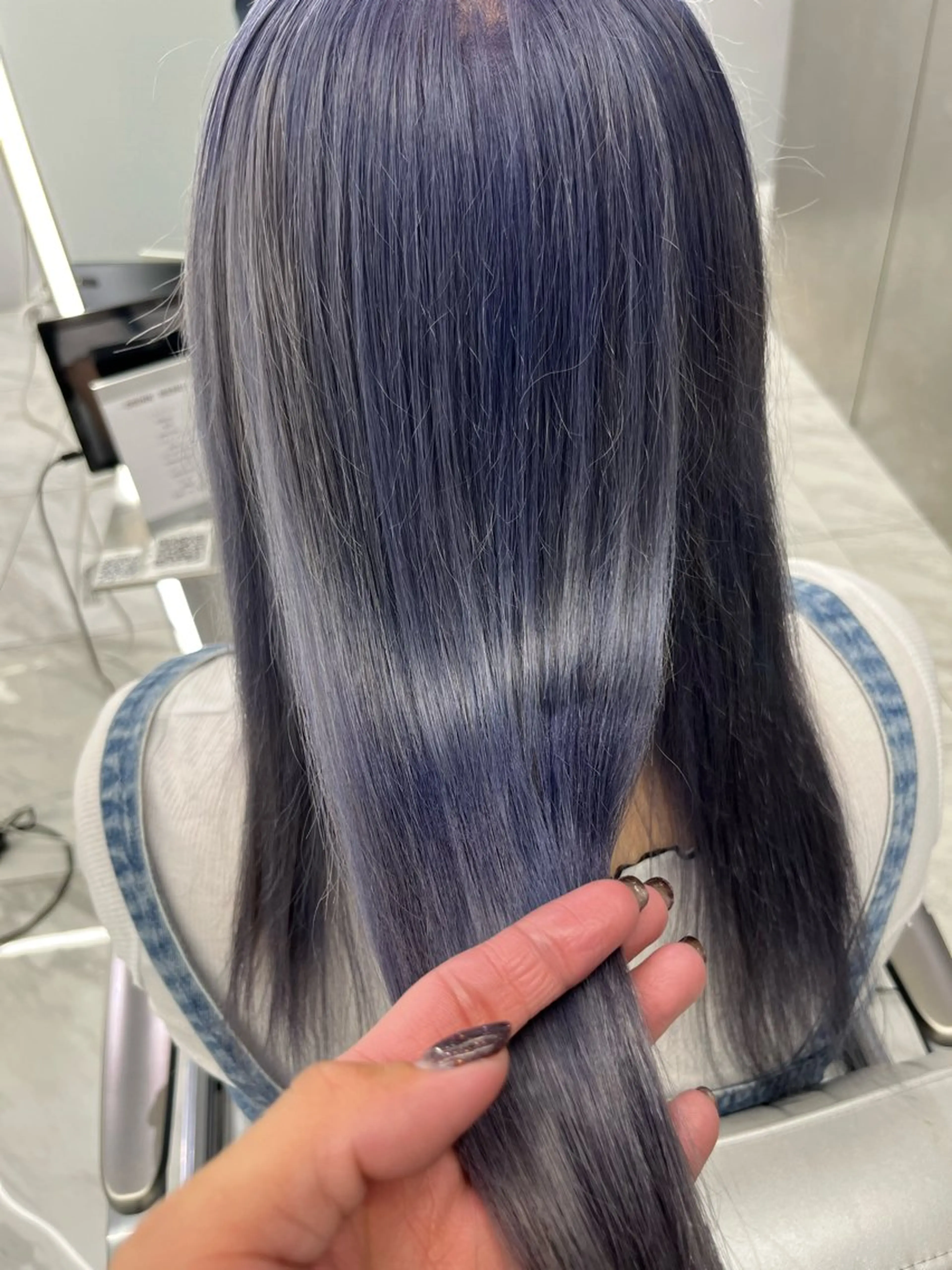 ロング カラー 透明感ミルクティー✨ 西澤 ジュンヤのヘアスタイル