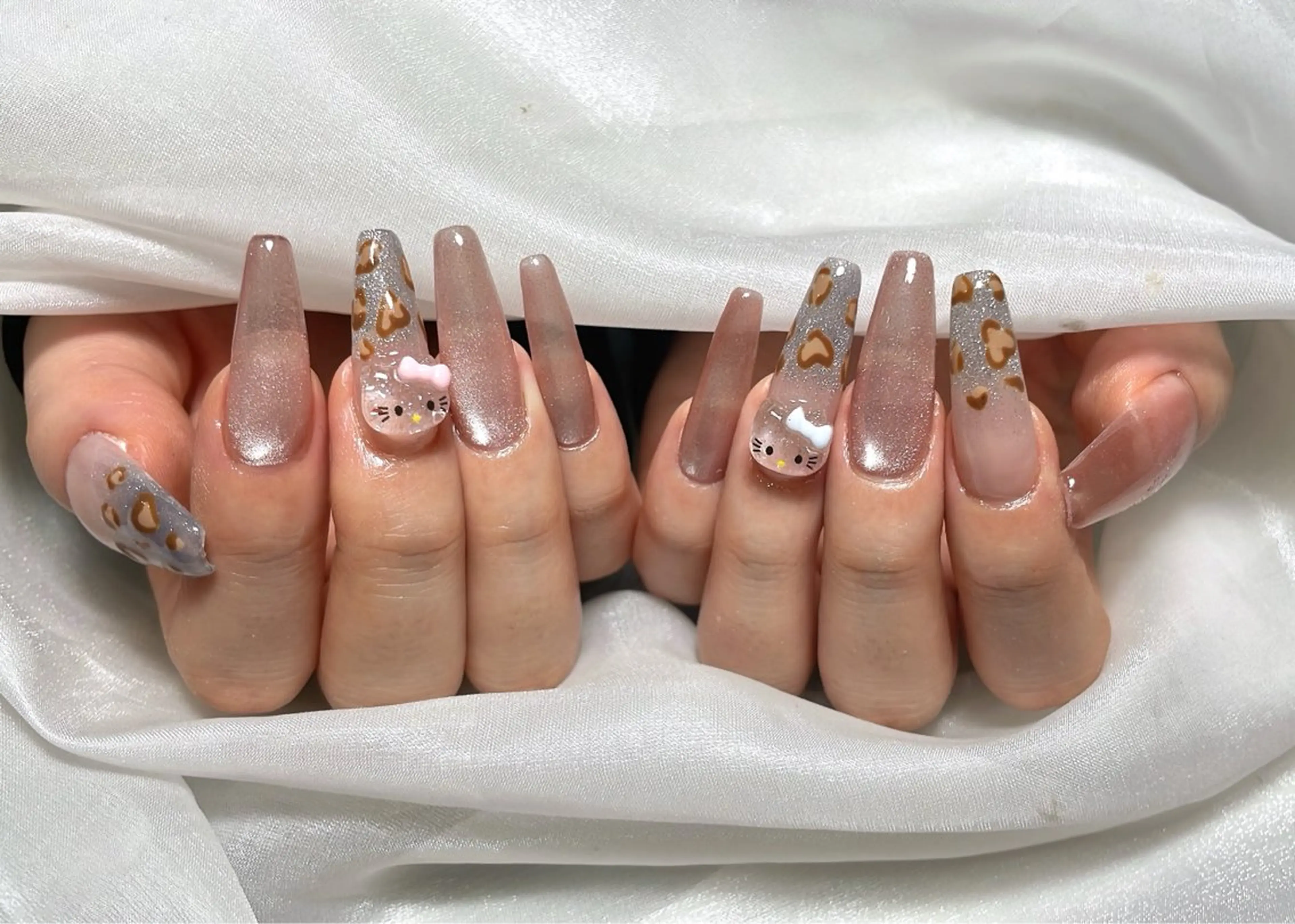 ネイル ハンドネイル ハンドケア モナ& あきのネイルデザイン