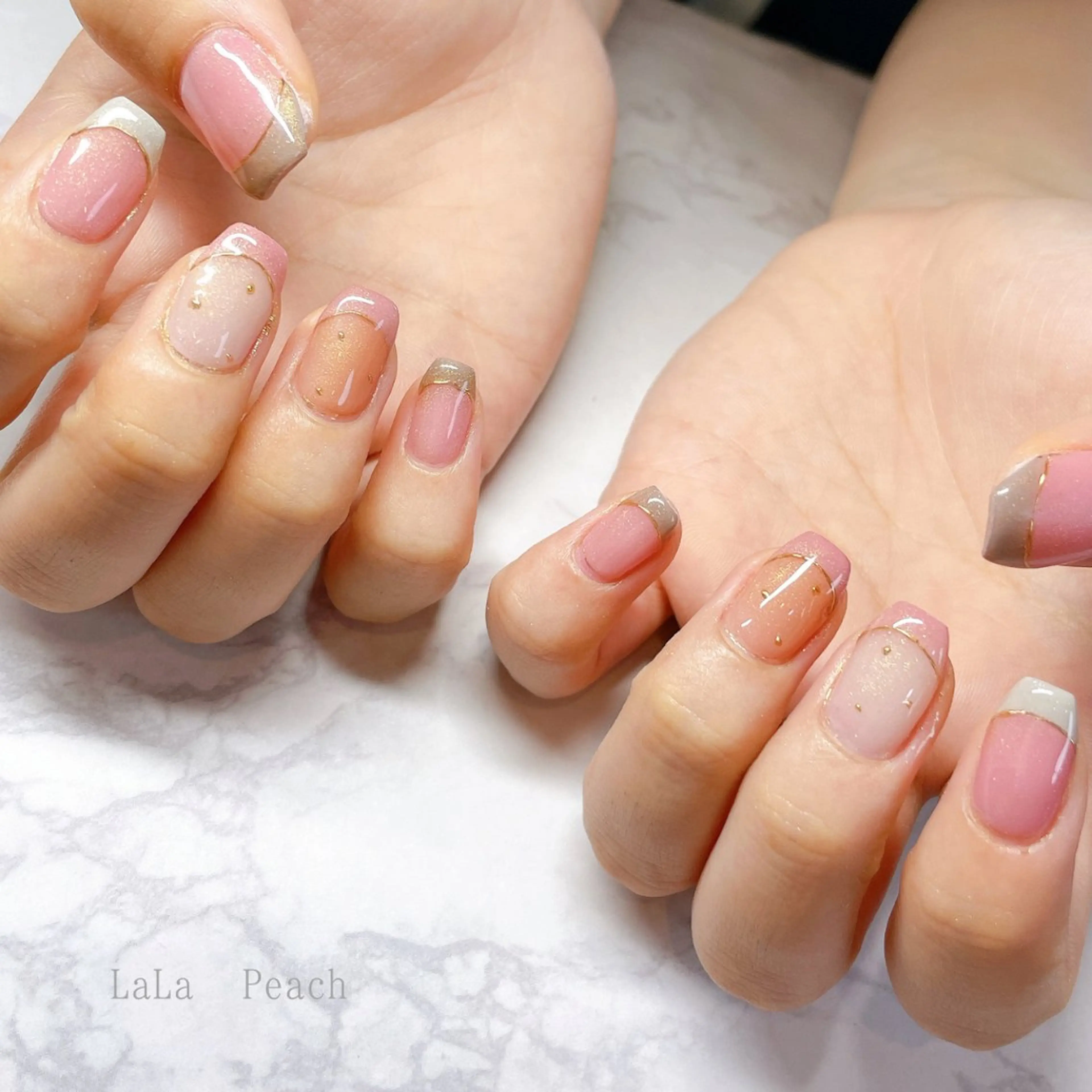 ネイル アートネイル フレンチネイル ジェルネイル ハンドネイル LaLa Peach 福岡のマツエク・マツパデザイン