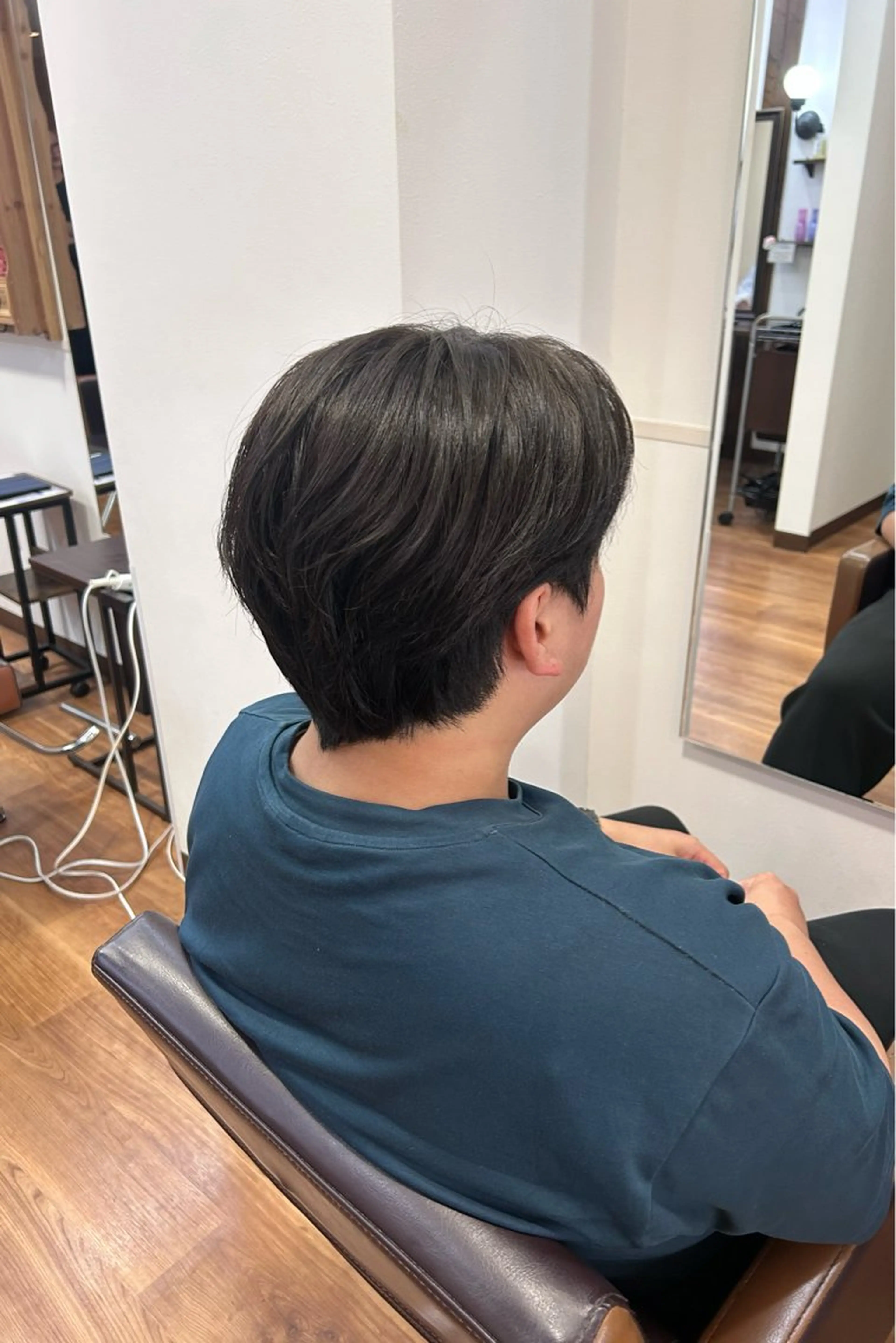 ショート ヘアアレンジ メンズ ヘアカラー flower所属・原田 歩実のヘアスタイル