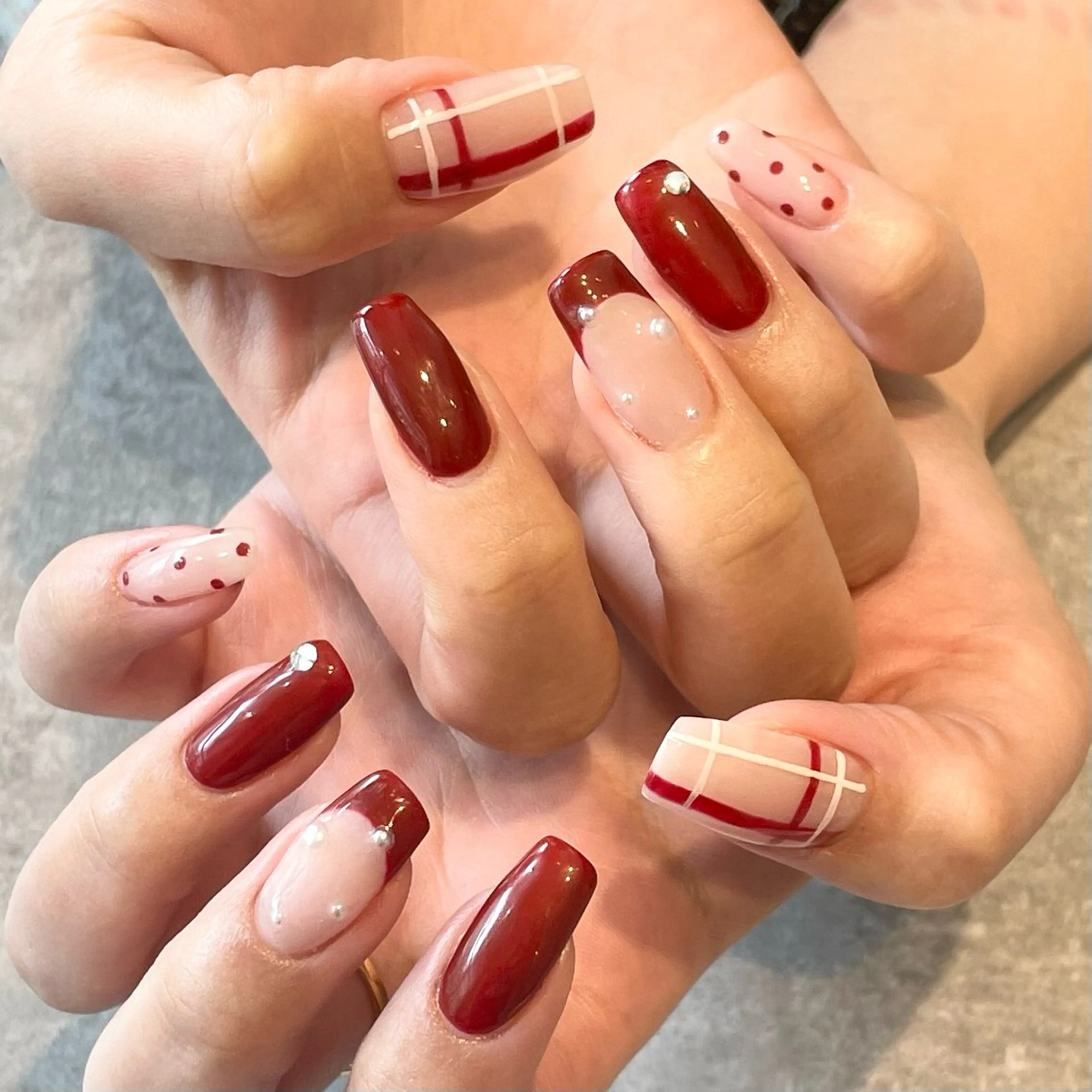 ネイル ハンドネイル Nest 三田のマツエク・マツパデザイン