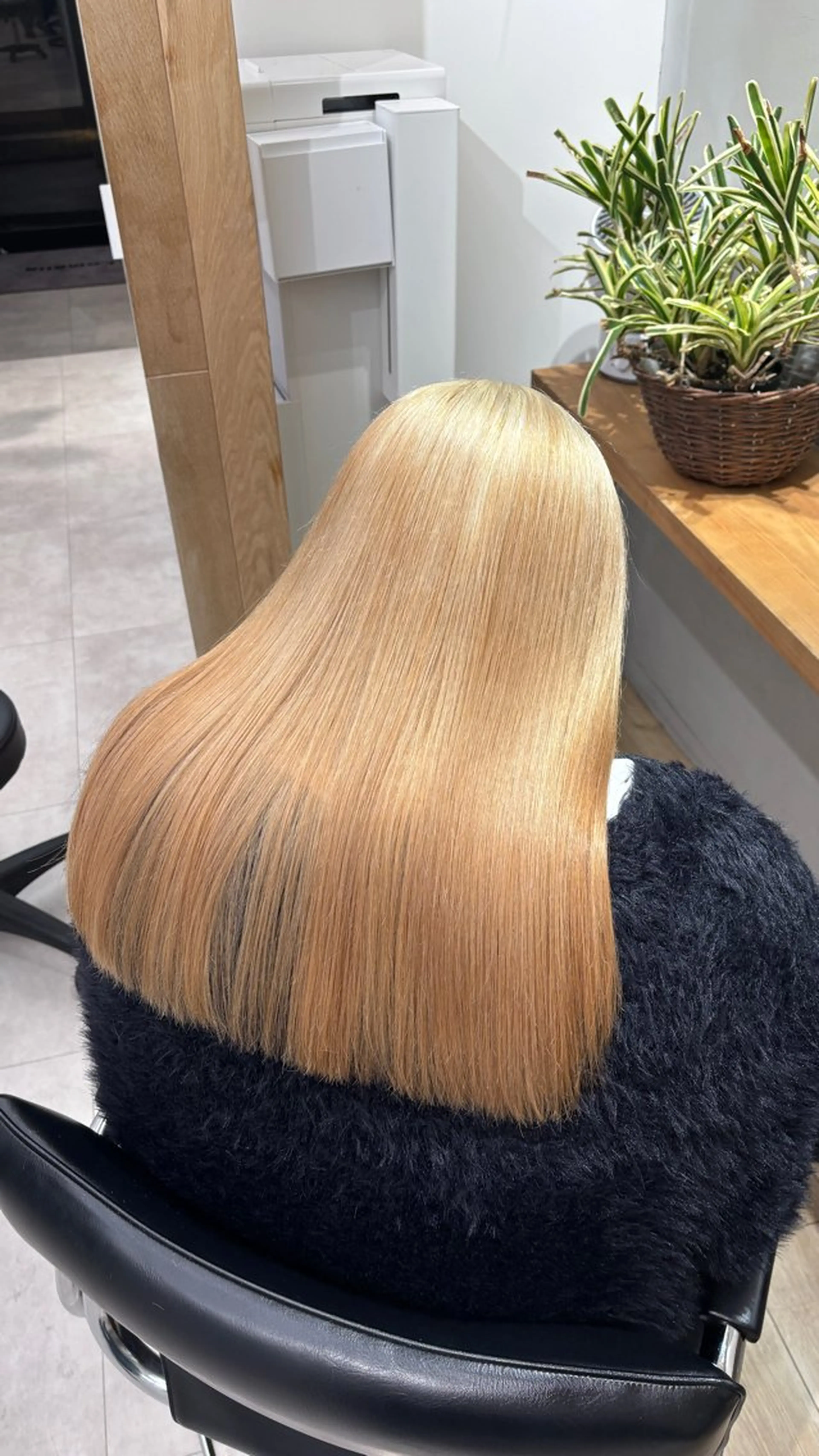 カラー miyu  / 柔らかい透明感カラーのヘアスタイル