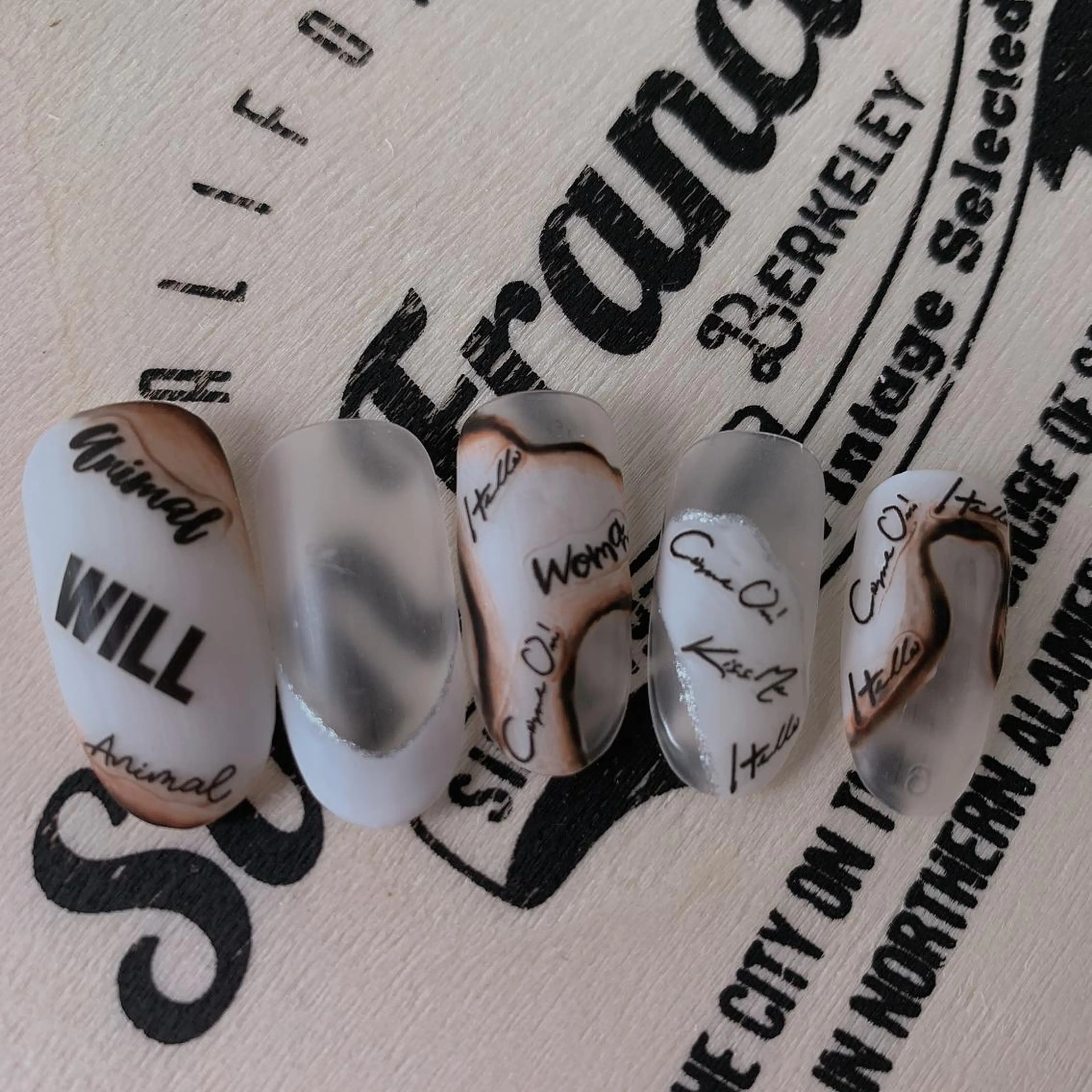 カラー ネイル Moonstone Salon所属・Moonstone Salonのネイルデザイン