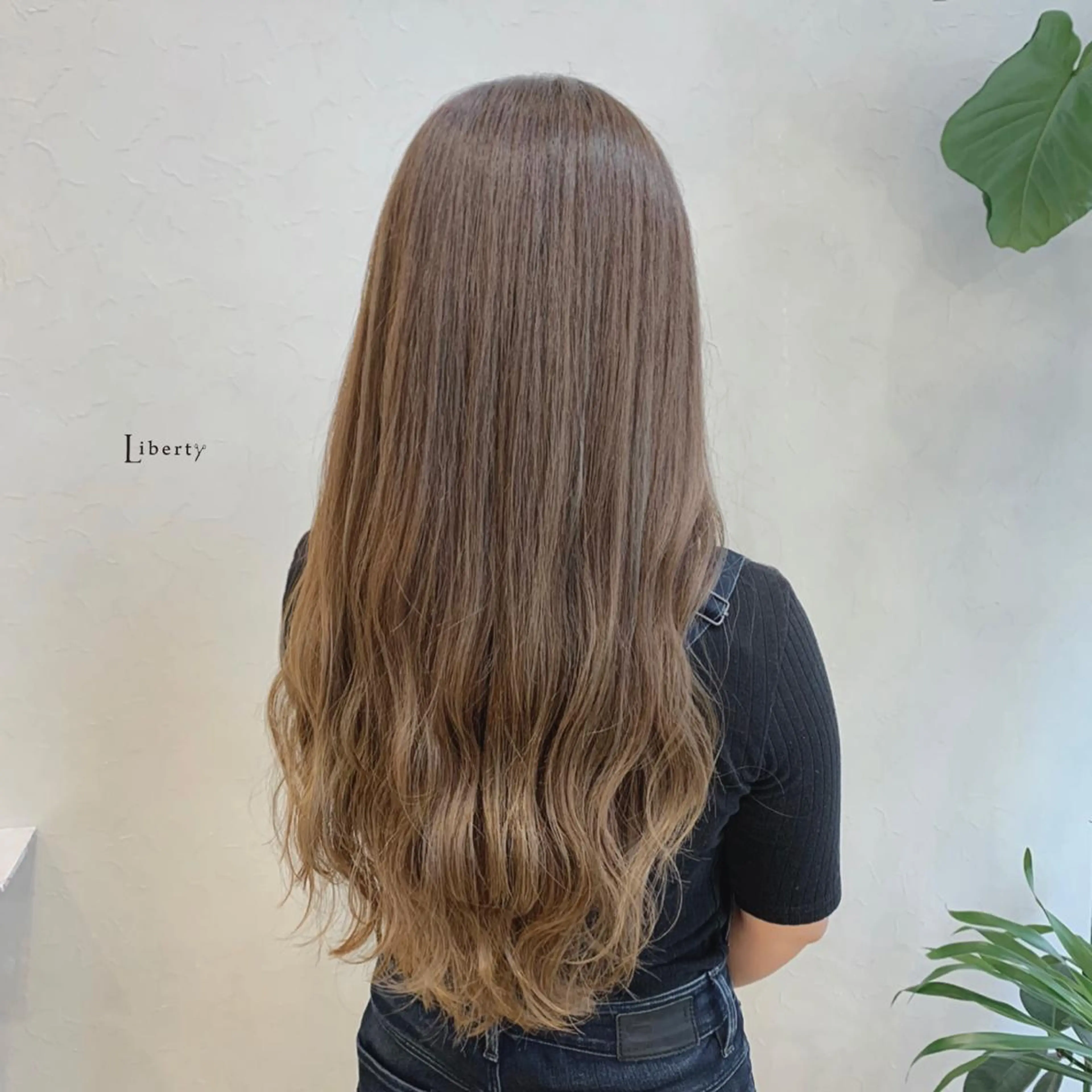 ロング カラー ベージュカラー ハイライトカラー ハイライト メンズ指名多数!! SiLO 田島のヘアスタイル