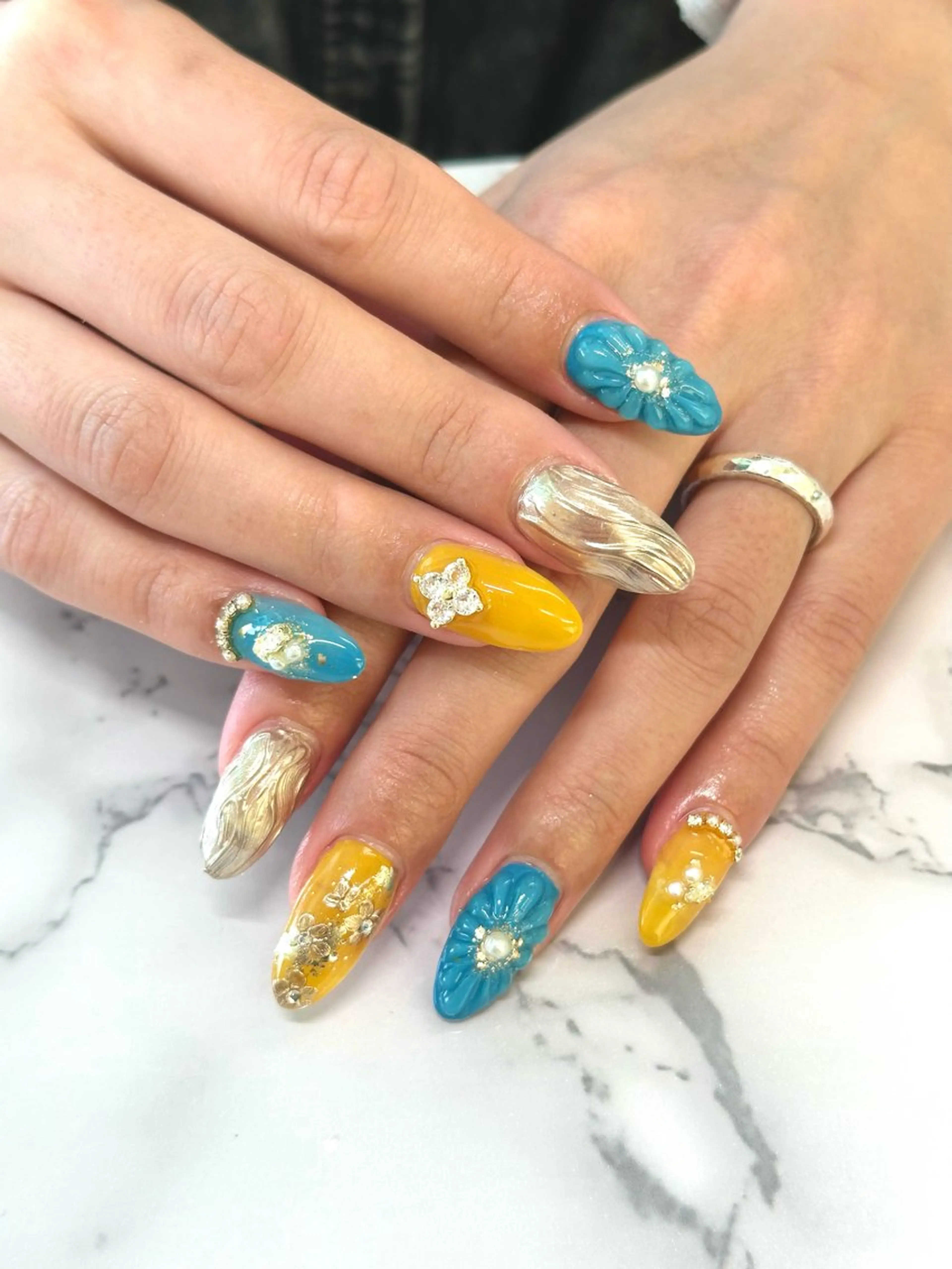 ネイル アートネイル ハンドネイル salon iris 🦋北広島市大曲のネイルデザイン