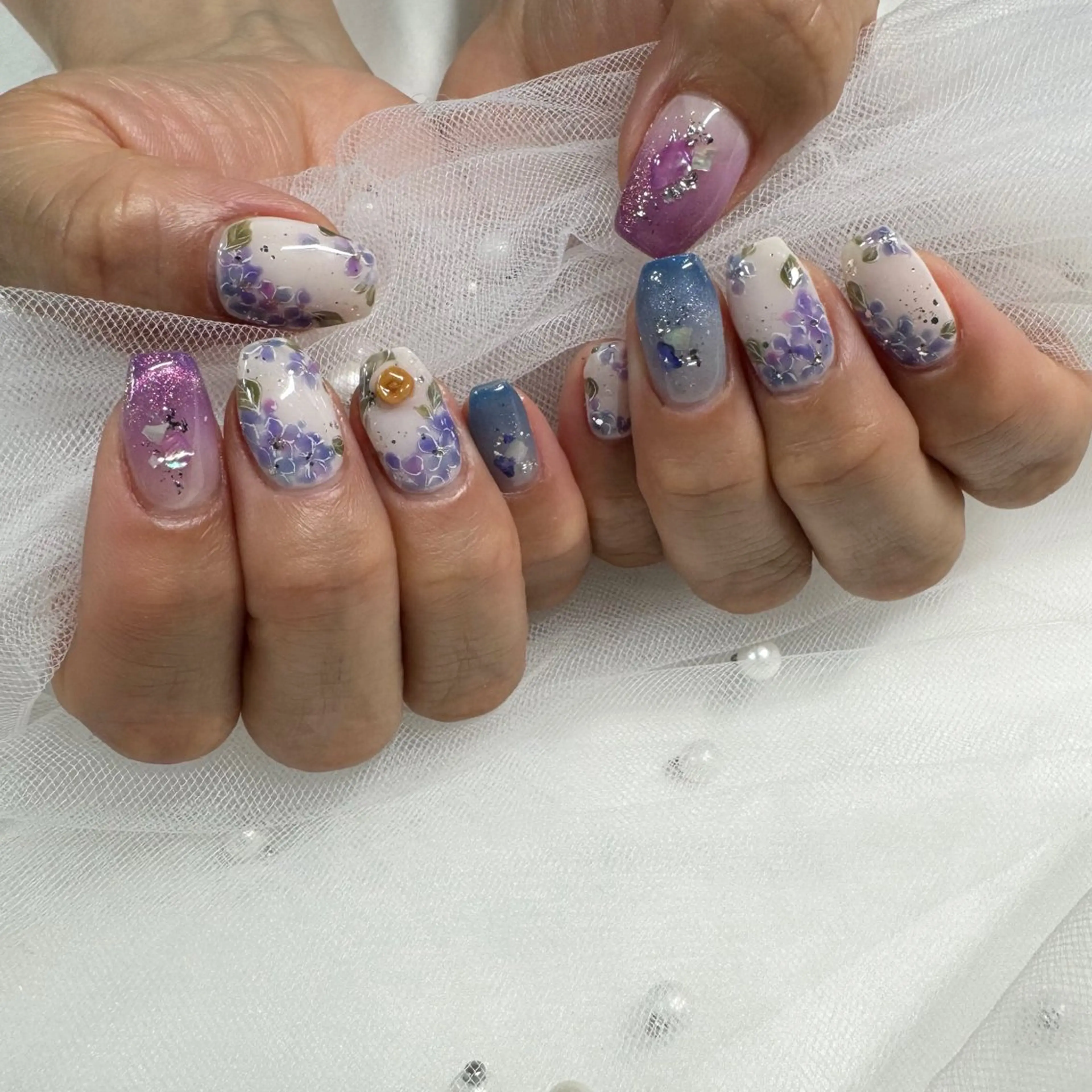 ネイル ジェルネイル 東 千夏のネイルデザイン