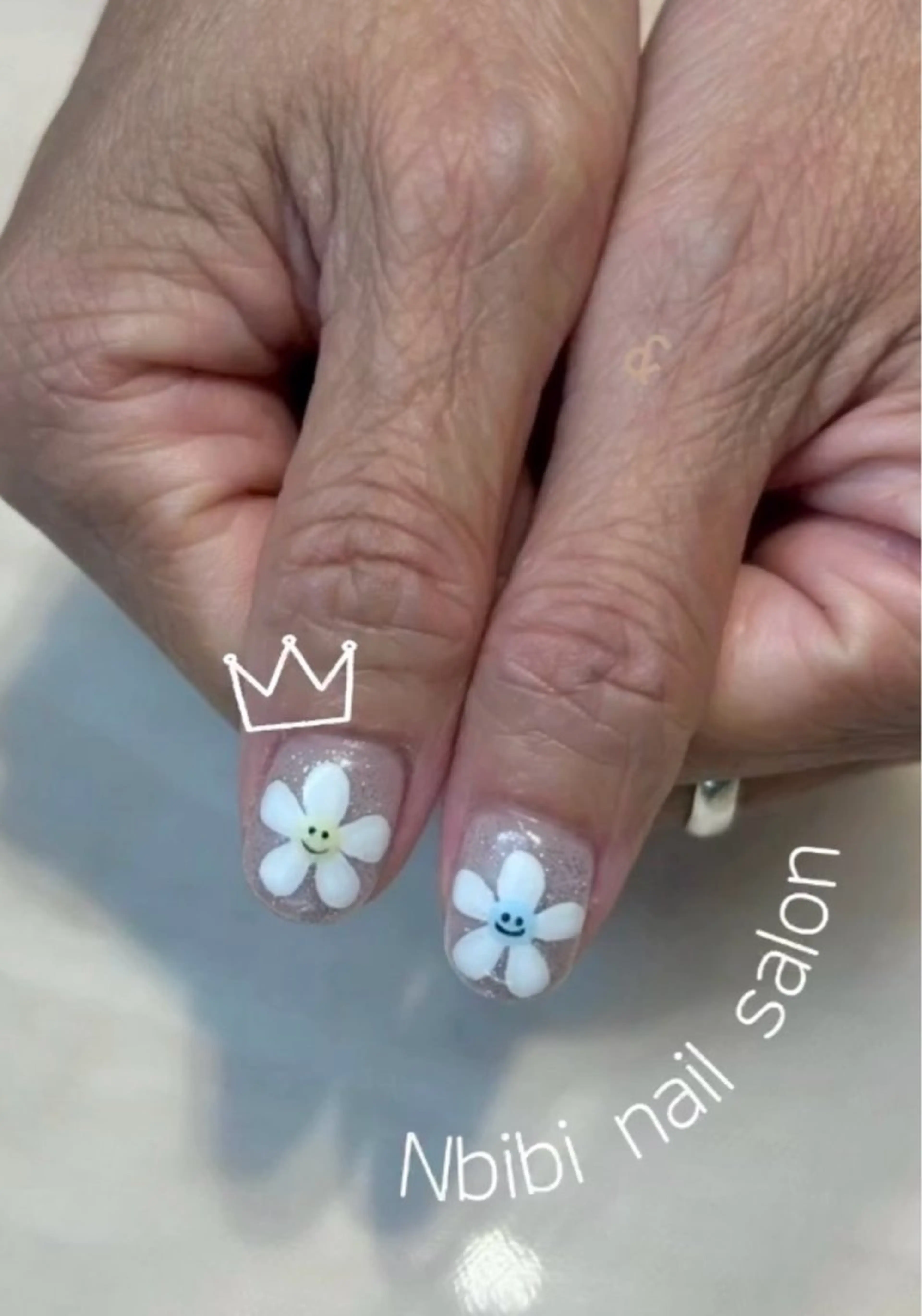 ミディアム ハンドネイル Nbibi nail salonのネイルデザイン