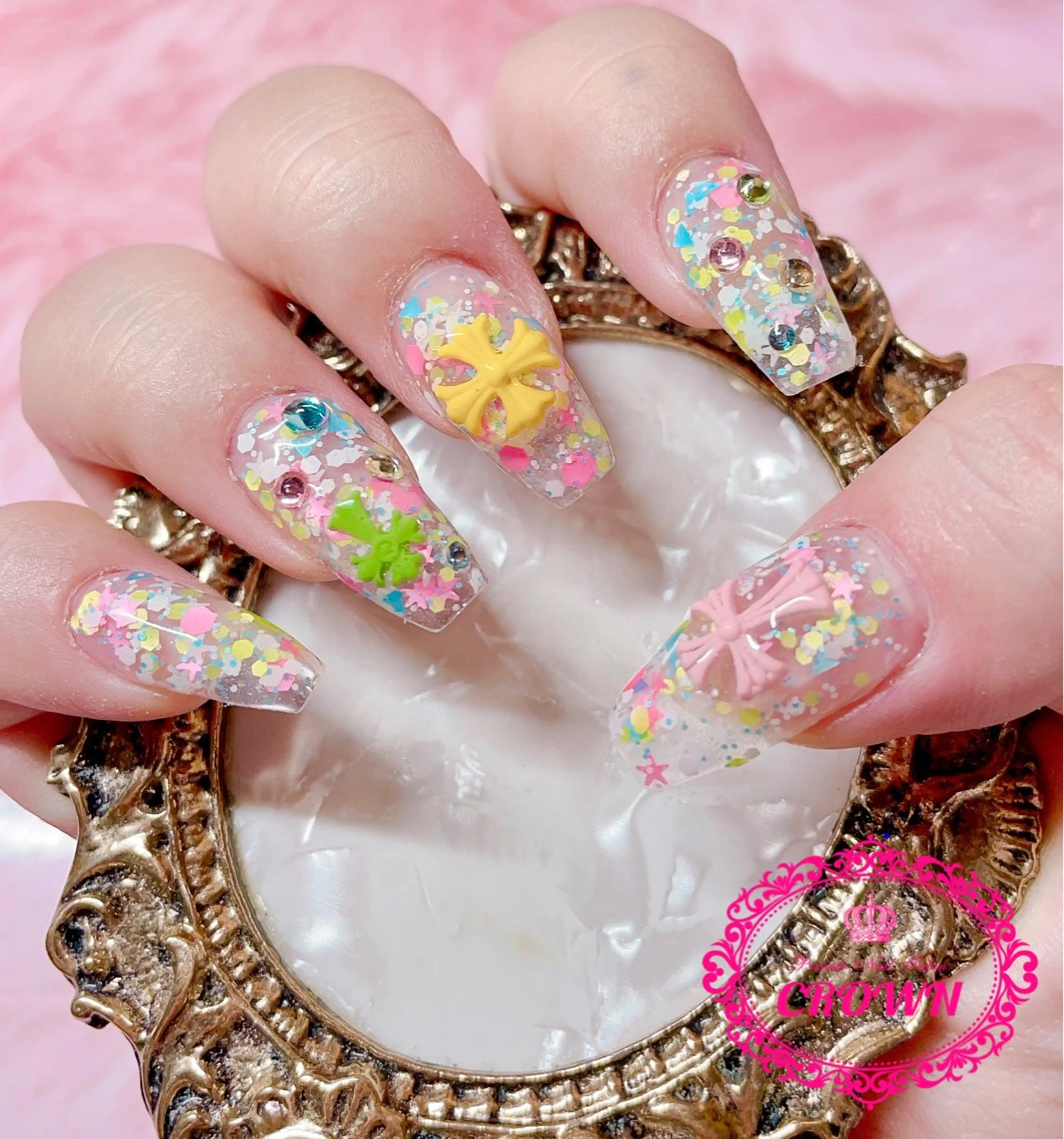 ネイル CROWN プライベートサロンのネイルデザイン