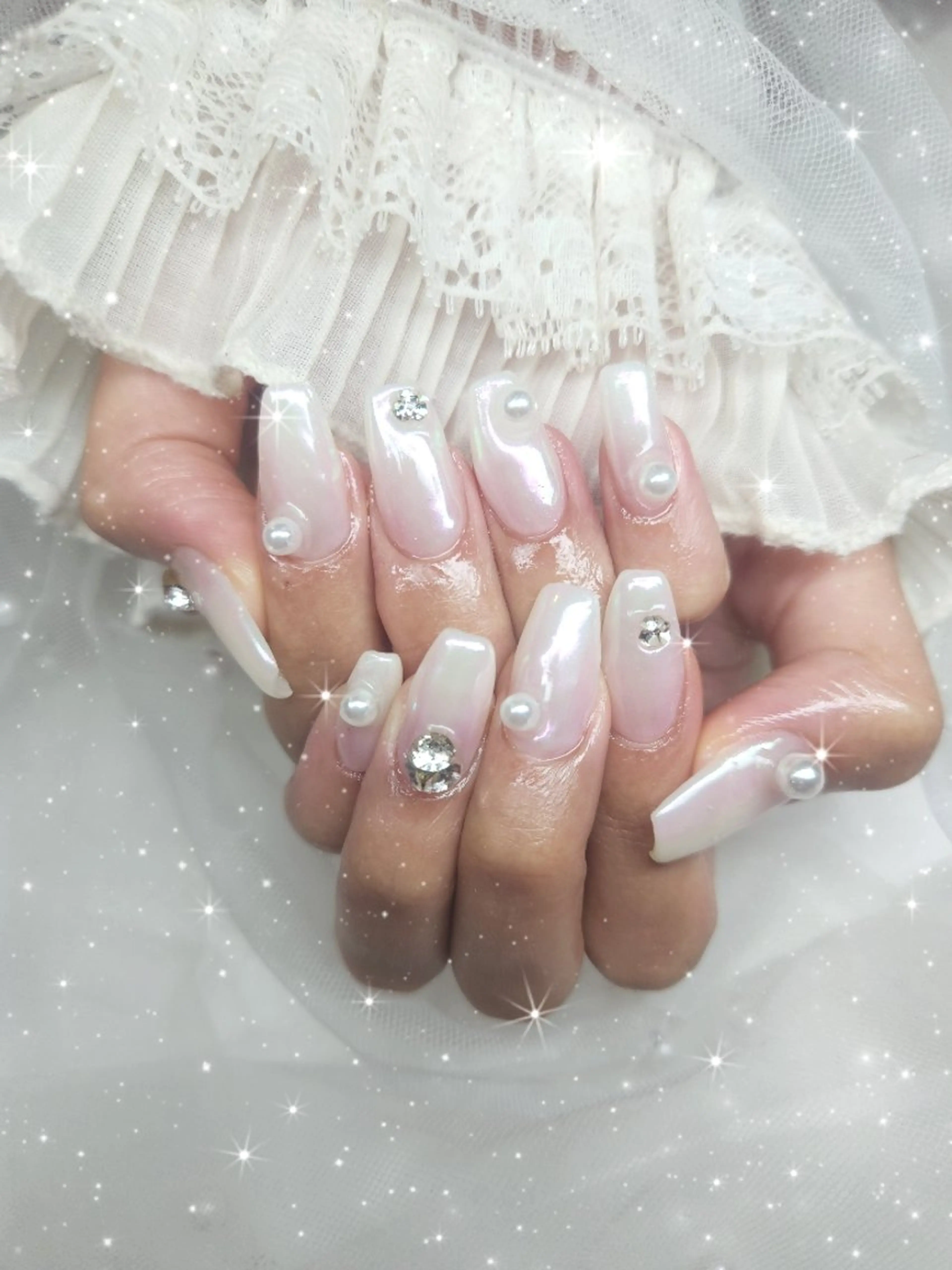 ネイル オーロラネイル 韓国ネイル 持ち込み オフィスネイル ピンク ハンドネイル nailsalon sissy所属・sissy hatsuneのネイルデザイン