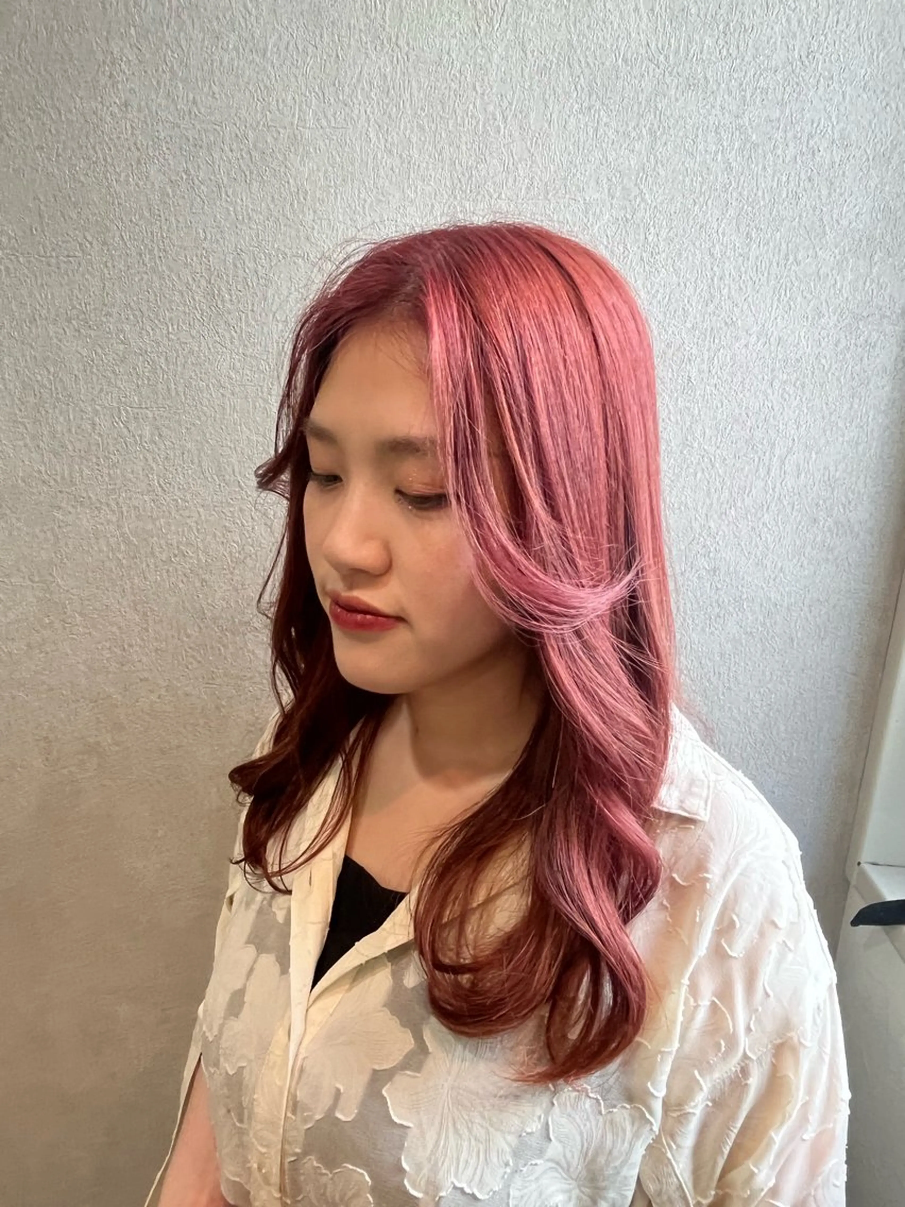 カラー ピンクカラー ヘアカラー いまい ちひろのヘアスタイル