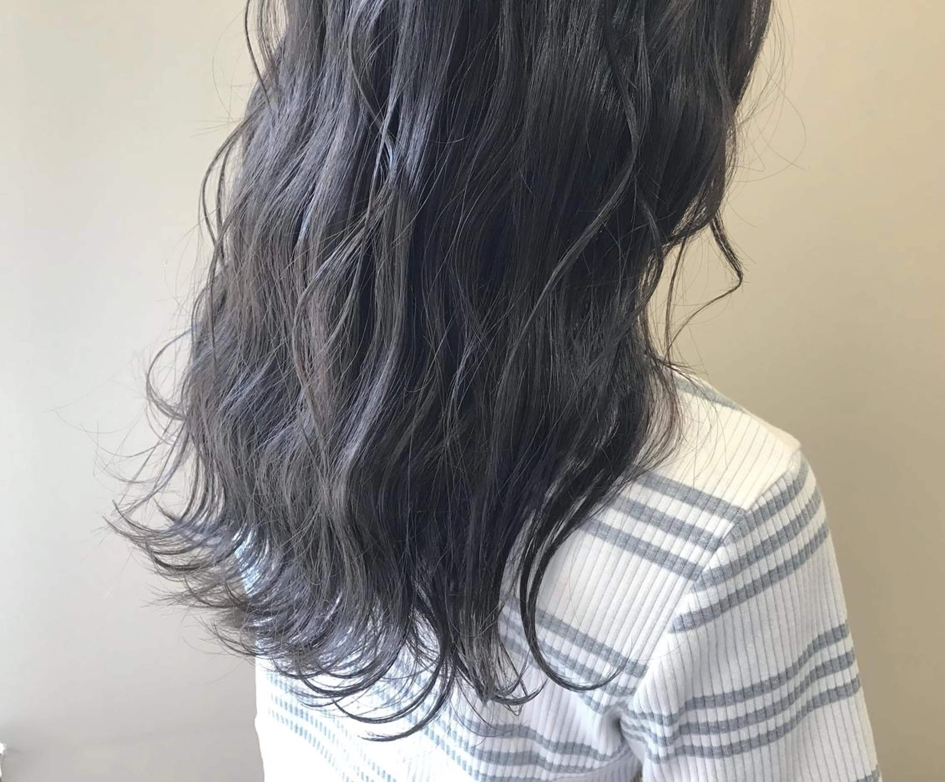 ロング カラー ヘアアレンジ アッシュ 透明感カラー ニシダヒカリ🌙 髪質改善×似合わせのヘアスタイル