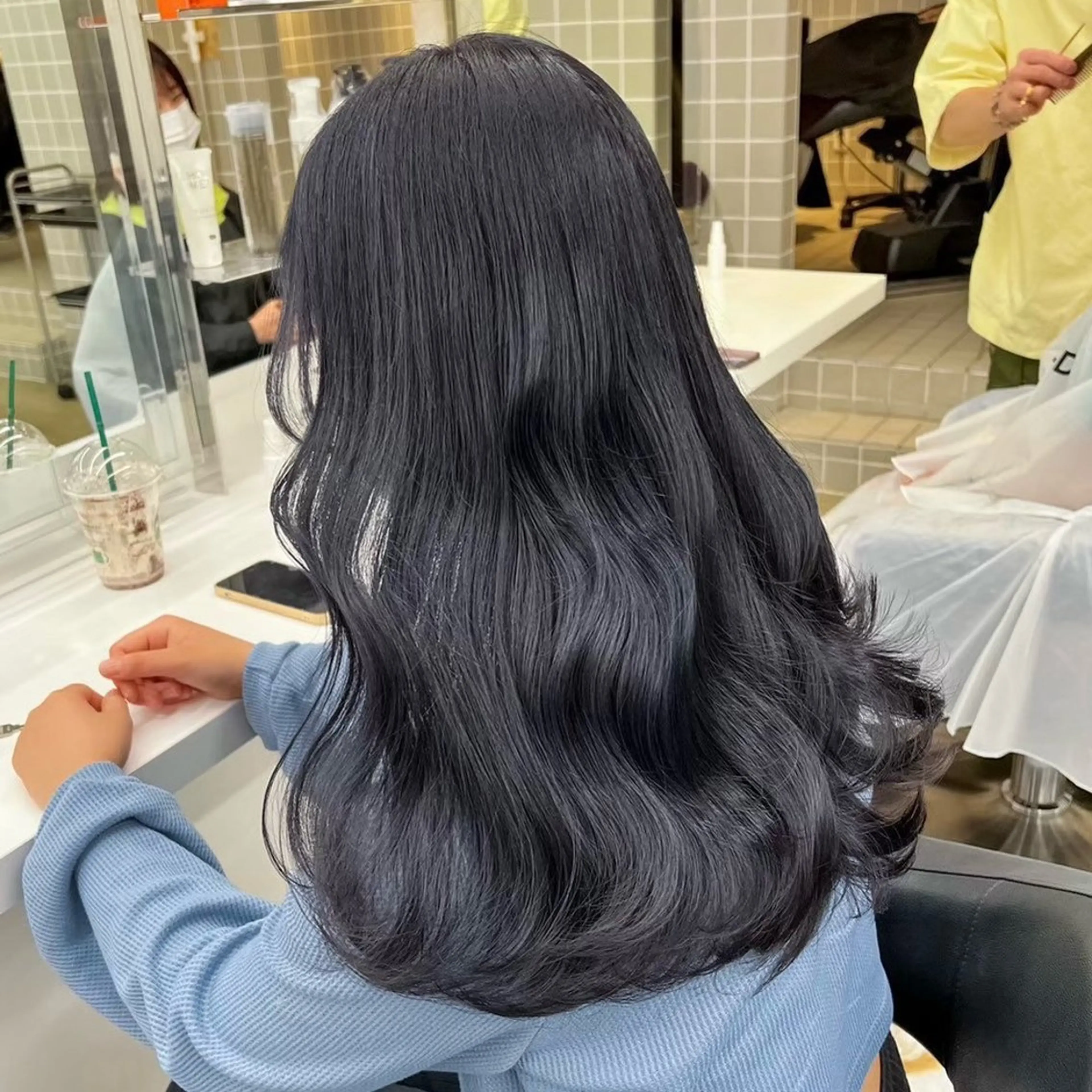 ロング カラー 韓国風艶髪🎀 暖色カラー🤍のヘアスタイル