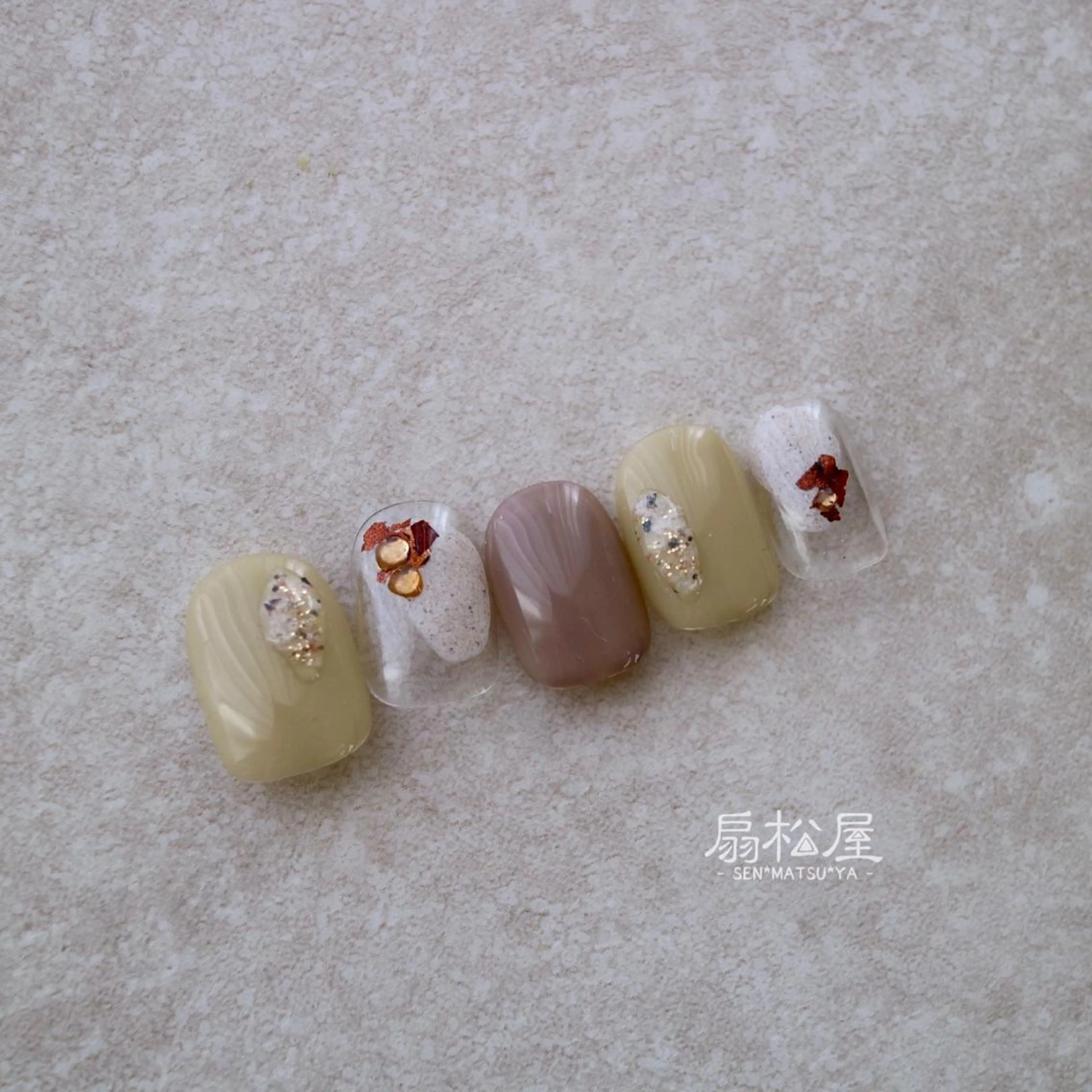 ネイル 扇松屋 marie.nのネイルデザイン