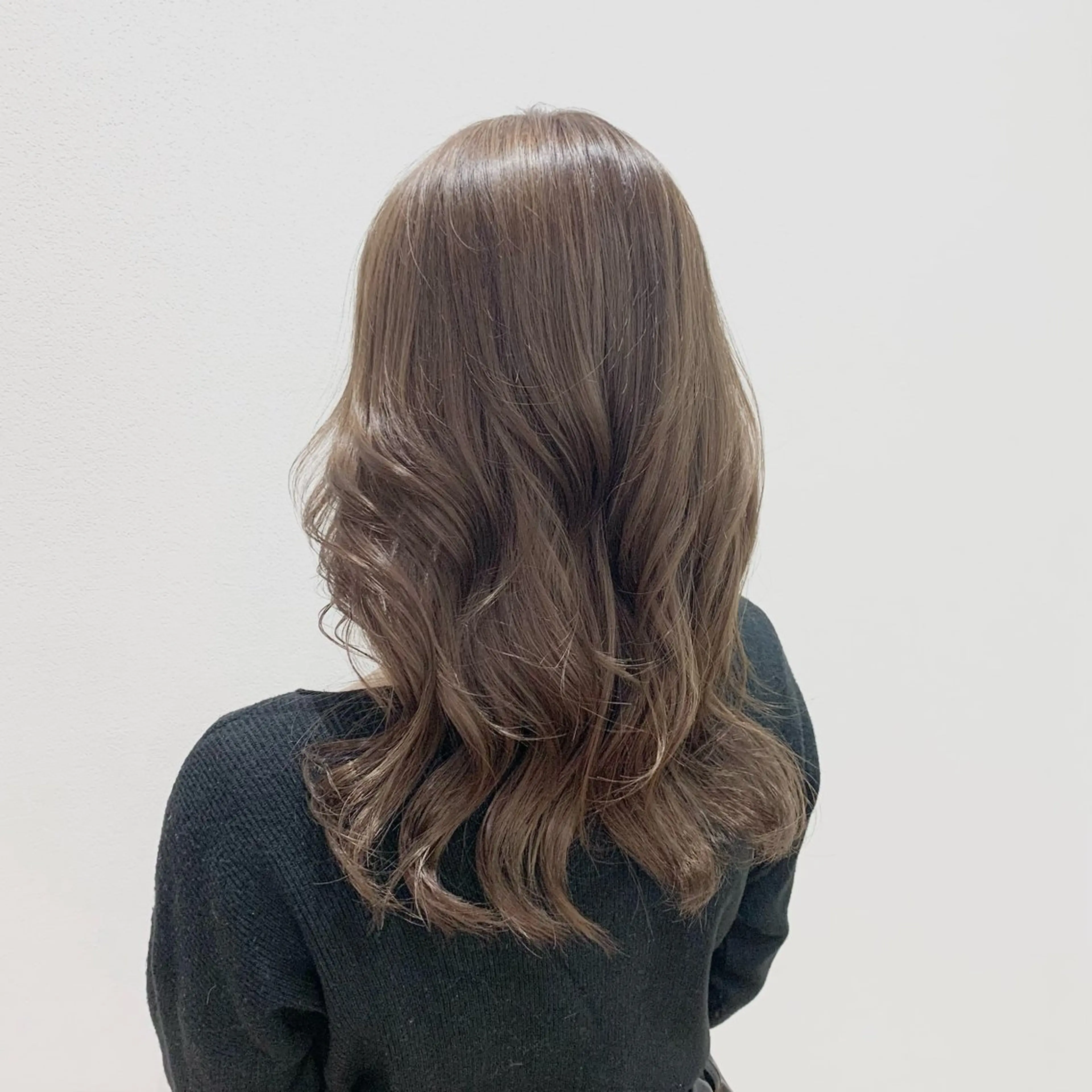 セミロング カラー ヘアアレンジ キヨミ 韓国レイヤーカットのヘアスタイル