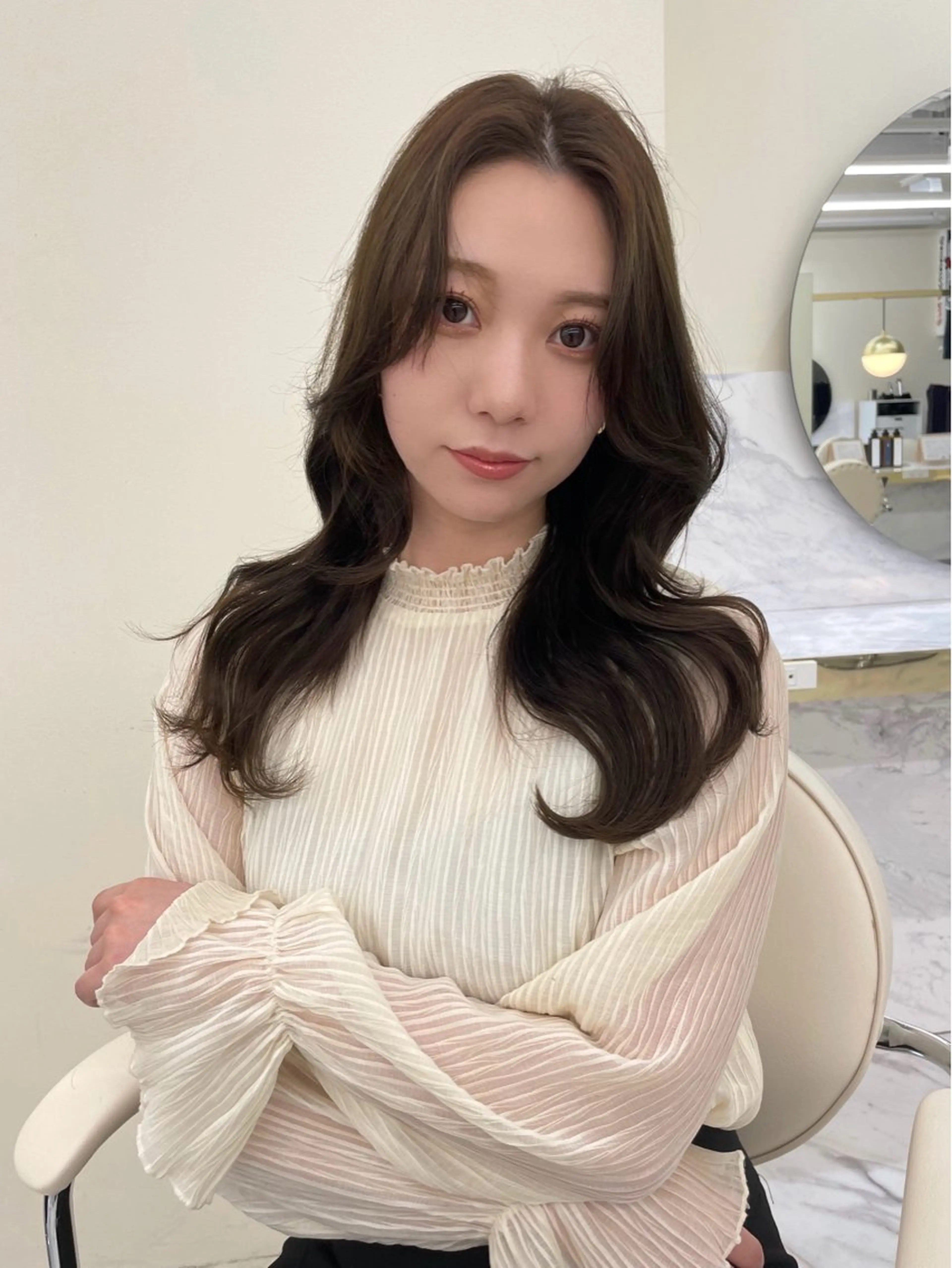 ロング カラー ヘアアレンジ アッシュ ベージュカラー ブリーチ 透明感カラー ダブルカラー カット ヘアカラー トリートメント maoブリーチ無し 似合わせカラーのヘアスタイル