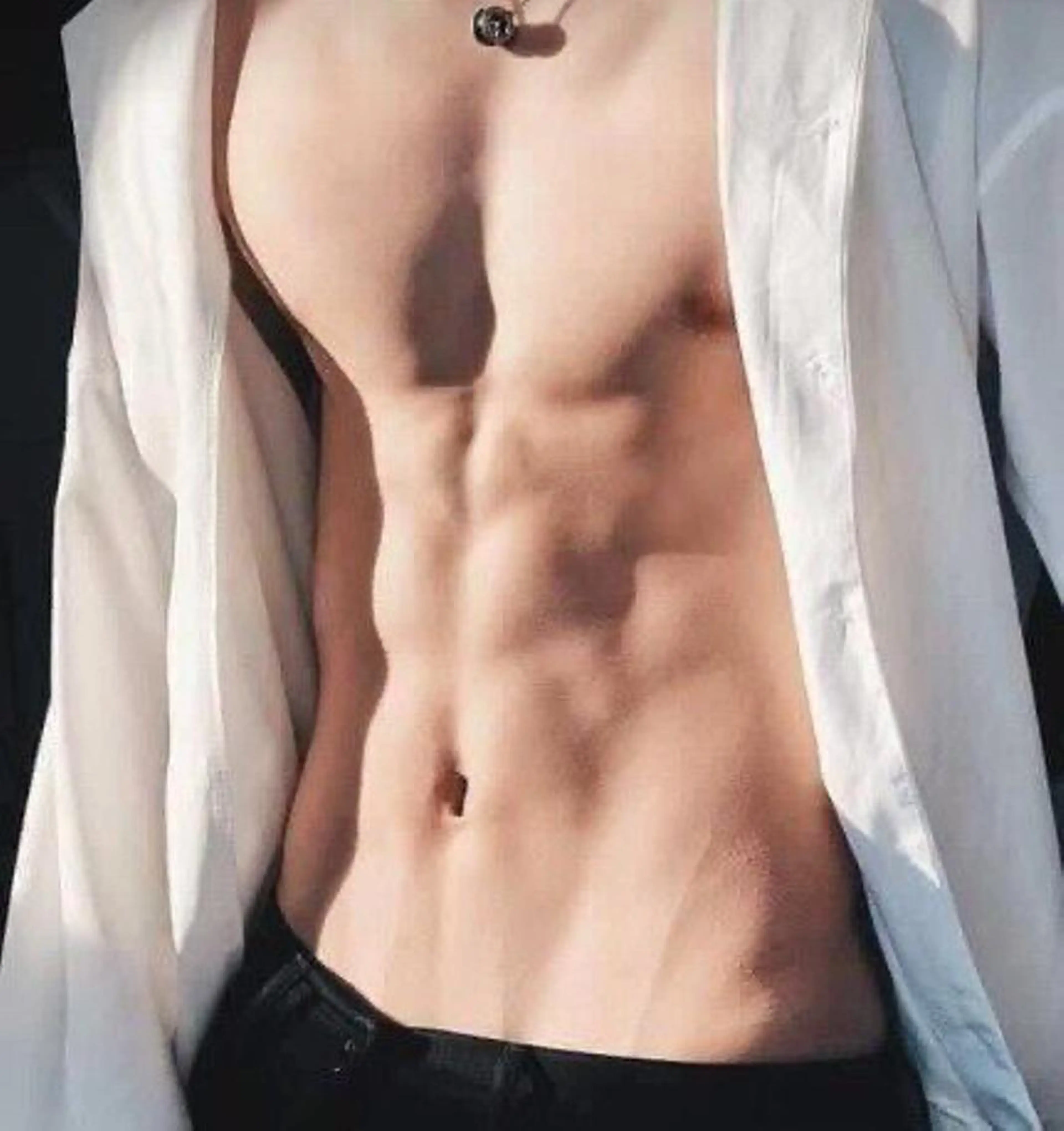 男性〖全身脱毛 〗 効果抜群！最先端結果重視ハイブリット脱毛　顔VIOなしの写真