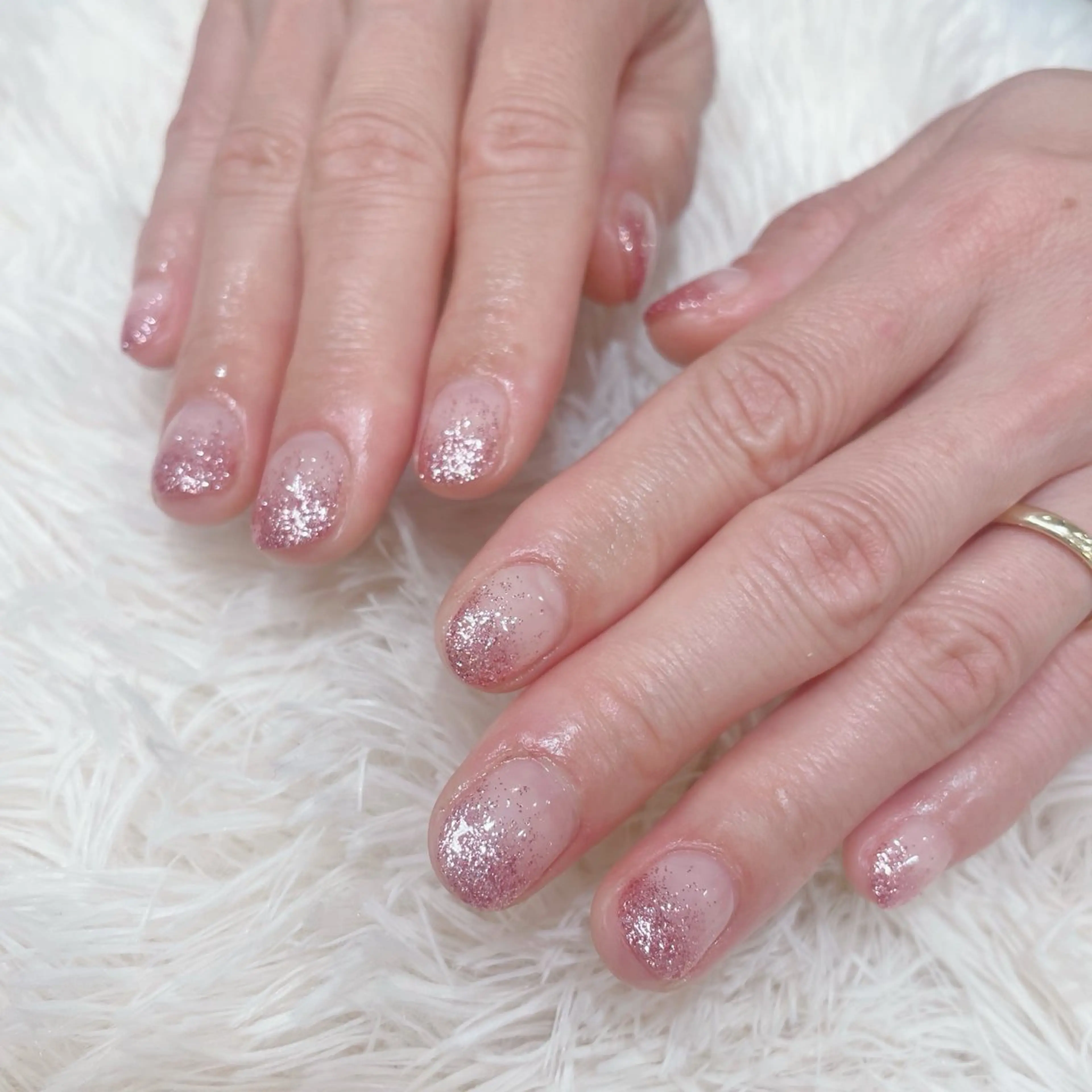 ネイル グラデーション ラメ(グリッター) ラメグラデーション ハンドネイル CITRON🍊 HARUKAのネイルデザイン