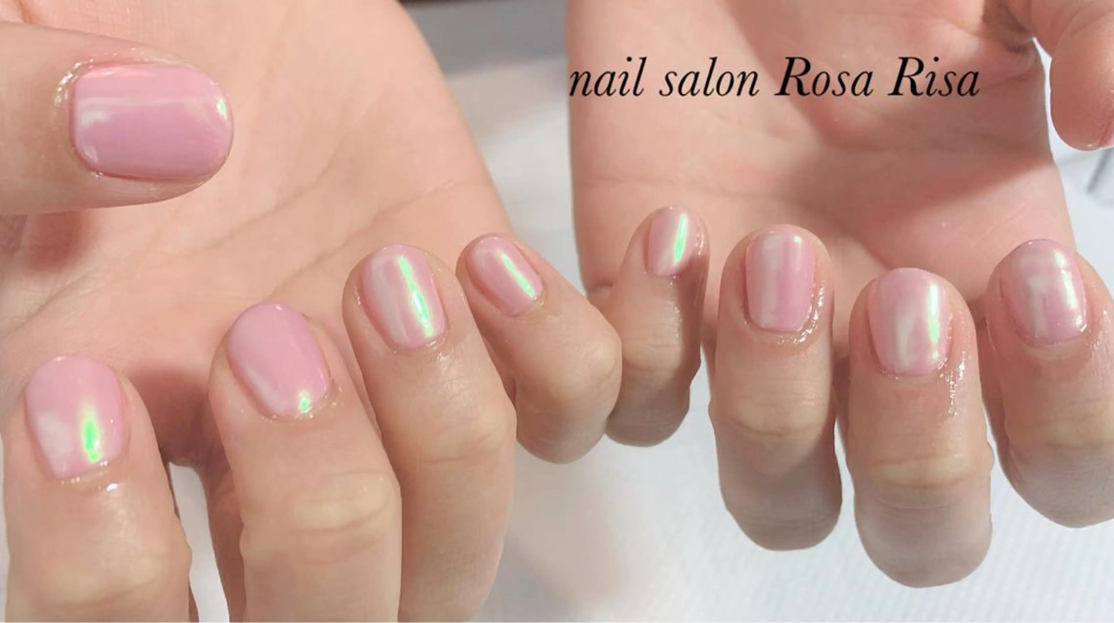ショート ネイル オーロラネイル ミラーネイル ワンカラーネイル ピンク ハンドネイル ネイルスタジオ シェイクユアハンズのネイルデザイン