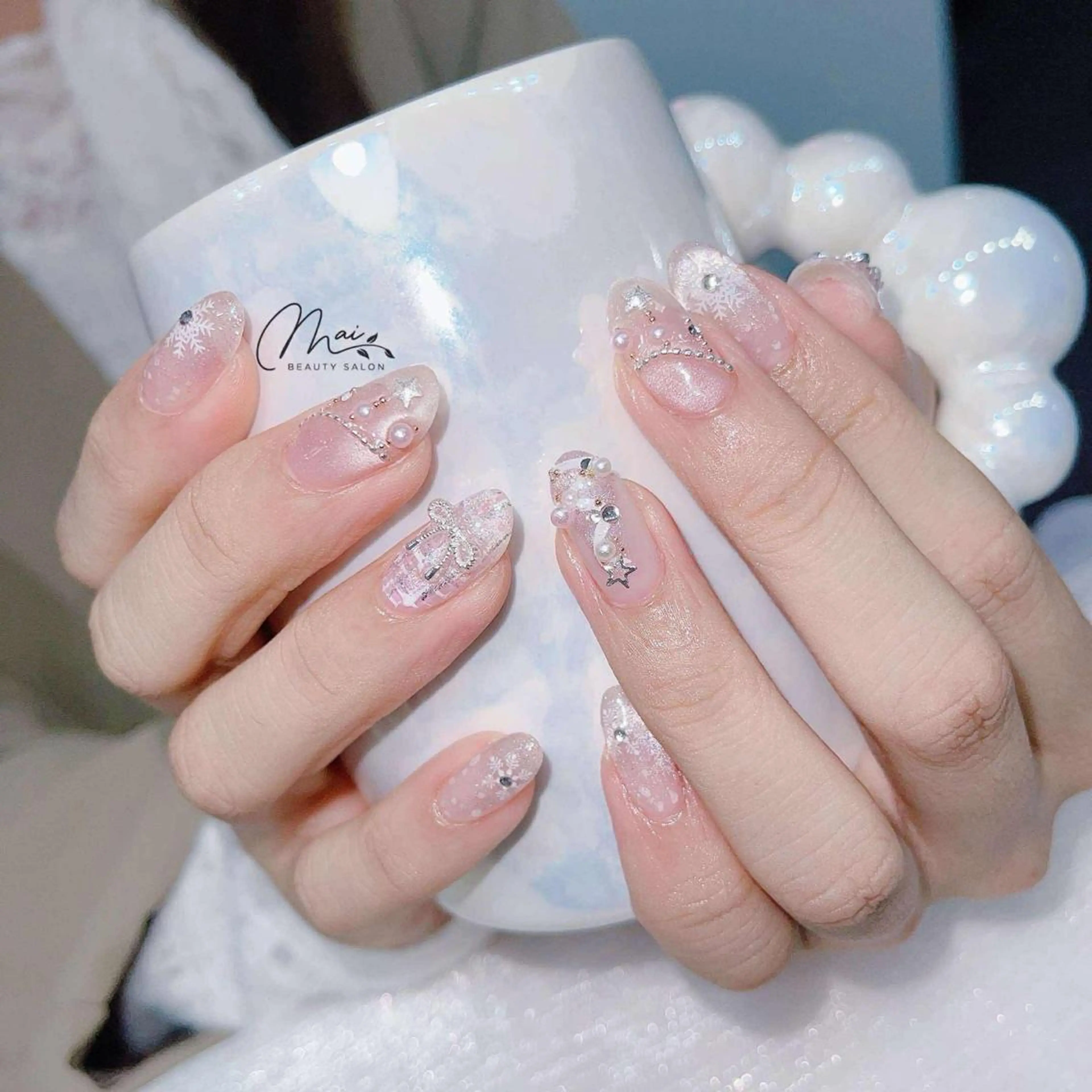 ネイル オーロラネイル チークネイル 長さ出し フラッシュネイル フットネイル MaiBeauty DanHiのネイルデザイン