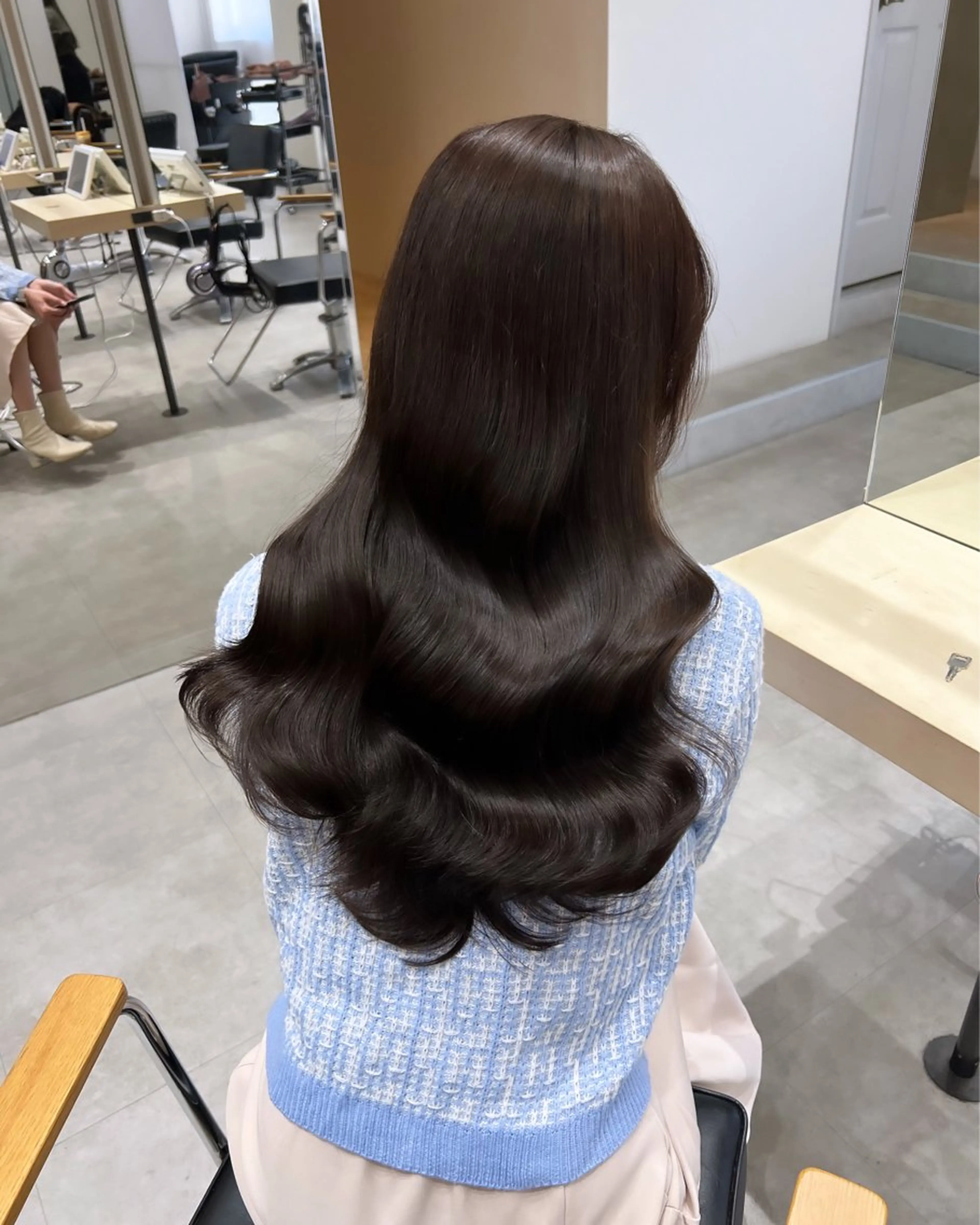 【⚠️予約停止中】前髪カット+カラー＋トリートメント【髪の長さが胸​〜​腰まである方】限定の写真