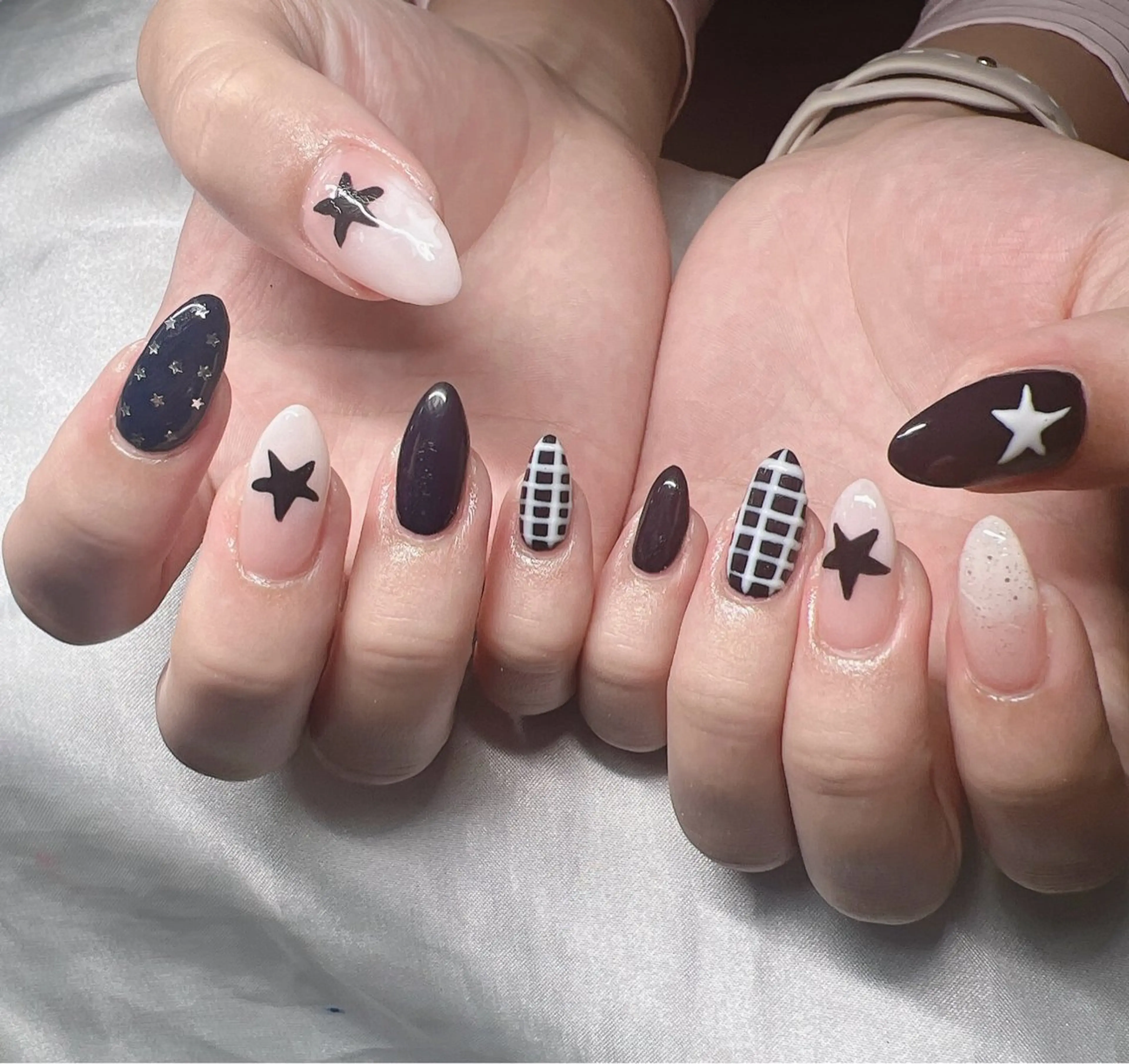 ネイル ハンドネイル Lee Nailsのネイルデザイン