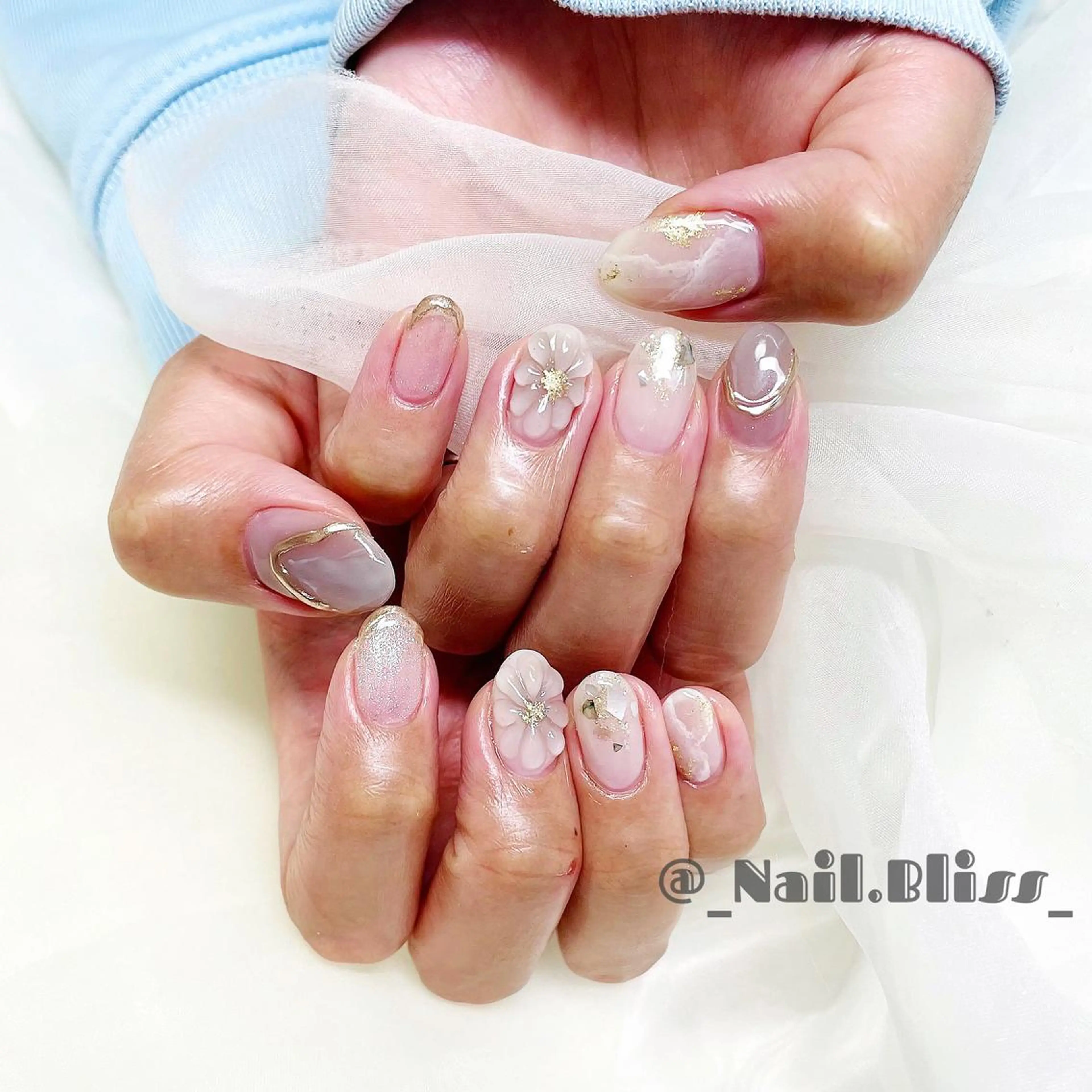 ネイル ニュアンスネイル ぷっくりネイル ハンドネイル NAIL BLISSのネイルデザイン