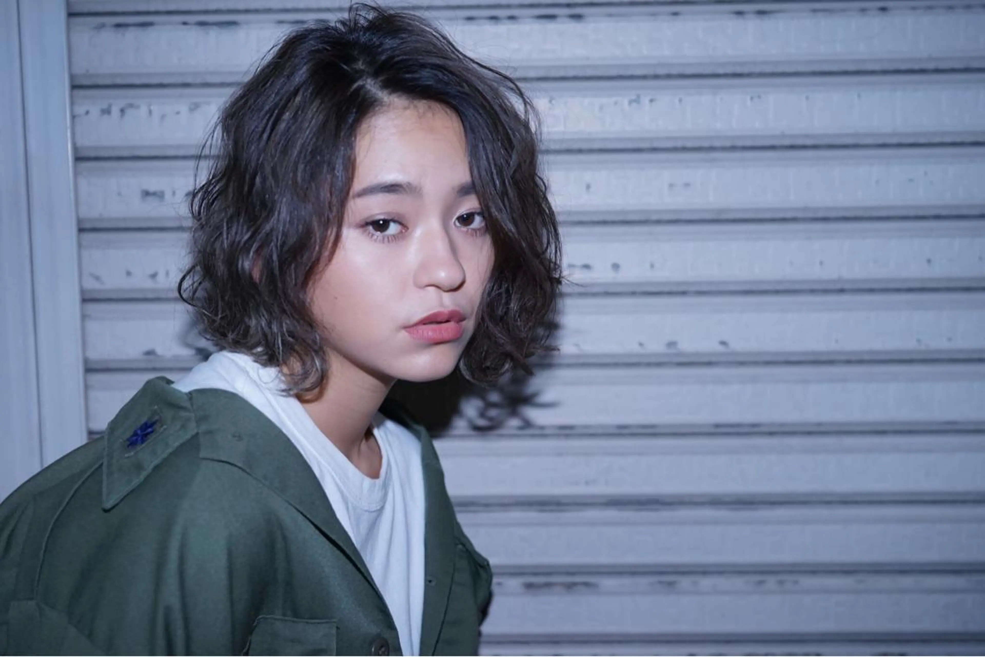 ミディアム カラー 切りっぱなしボブ ブルーカラー ブルージュ イルミナカラー ボブ レイヤー⭐️カラー ⭐️平川雅史のヘアスタイル