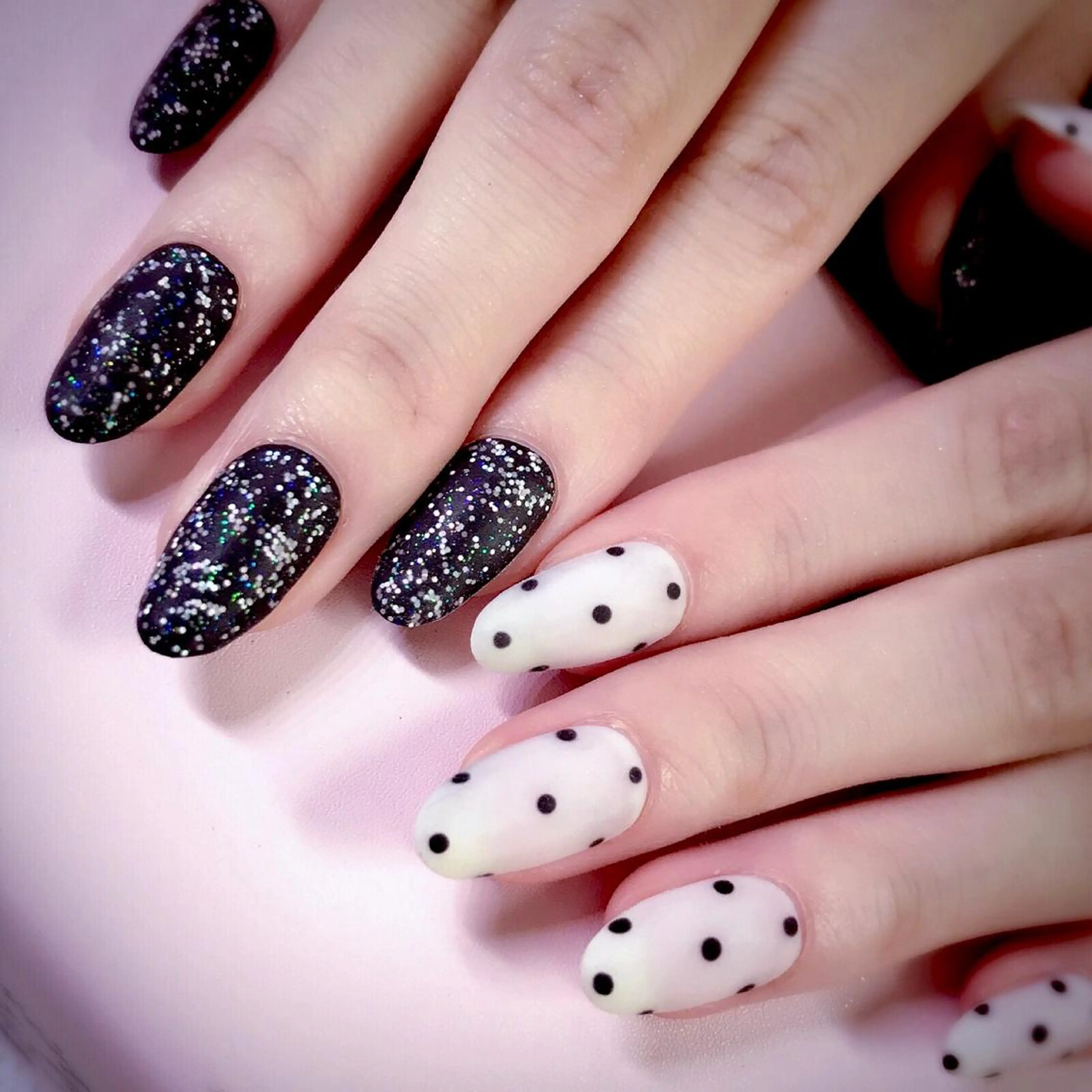 ネイル NOIROUGE所属・NOI ROUGEのネイルデザイン