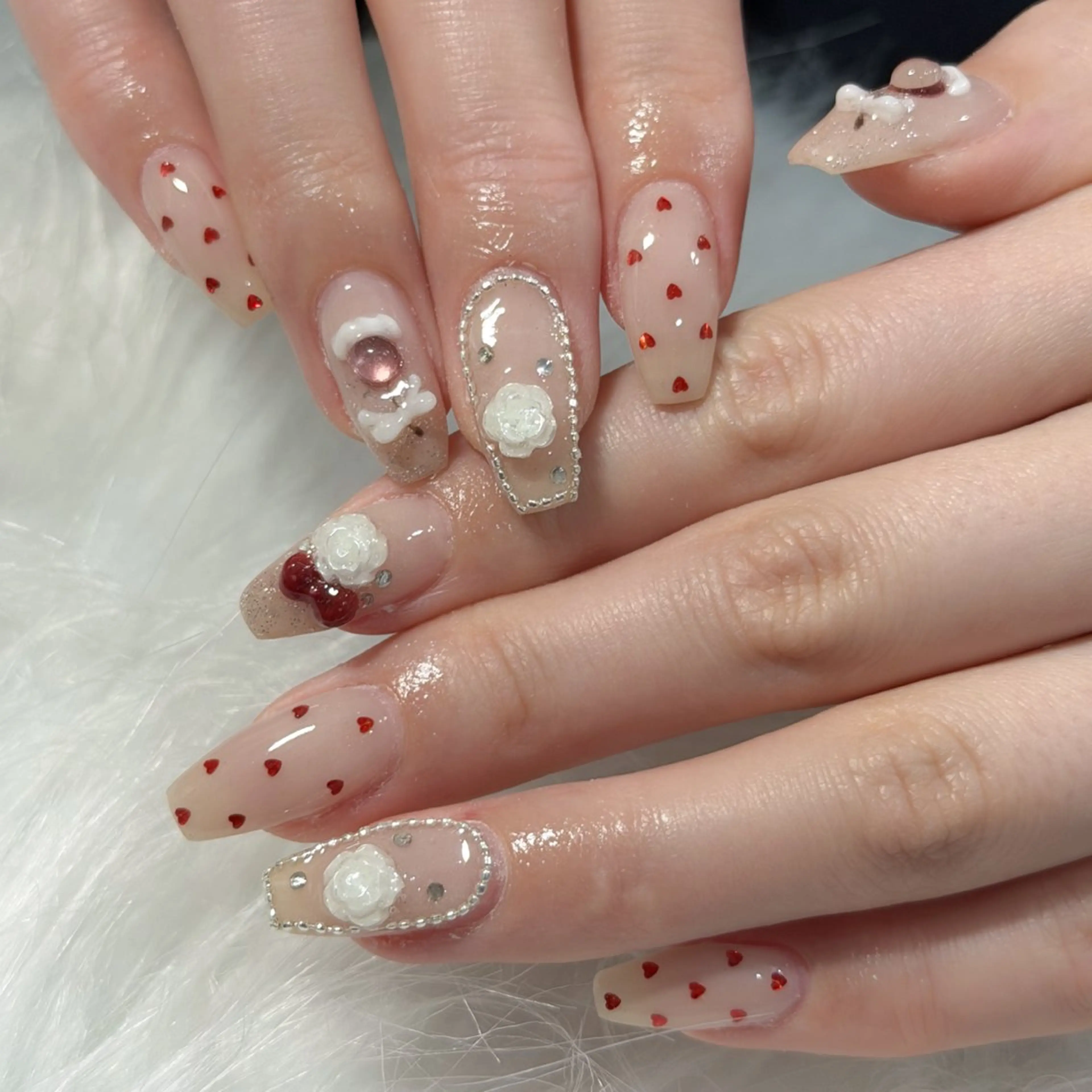 ネイル ハンドネイル フットネイル LAVISH nanamiのネイルデザイン