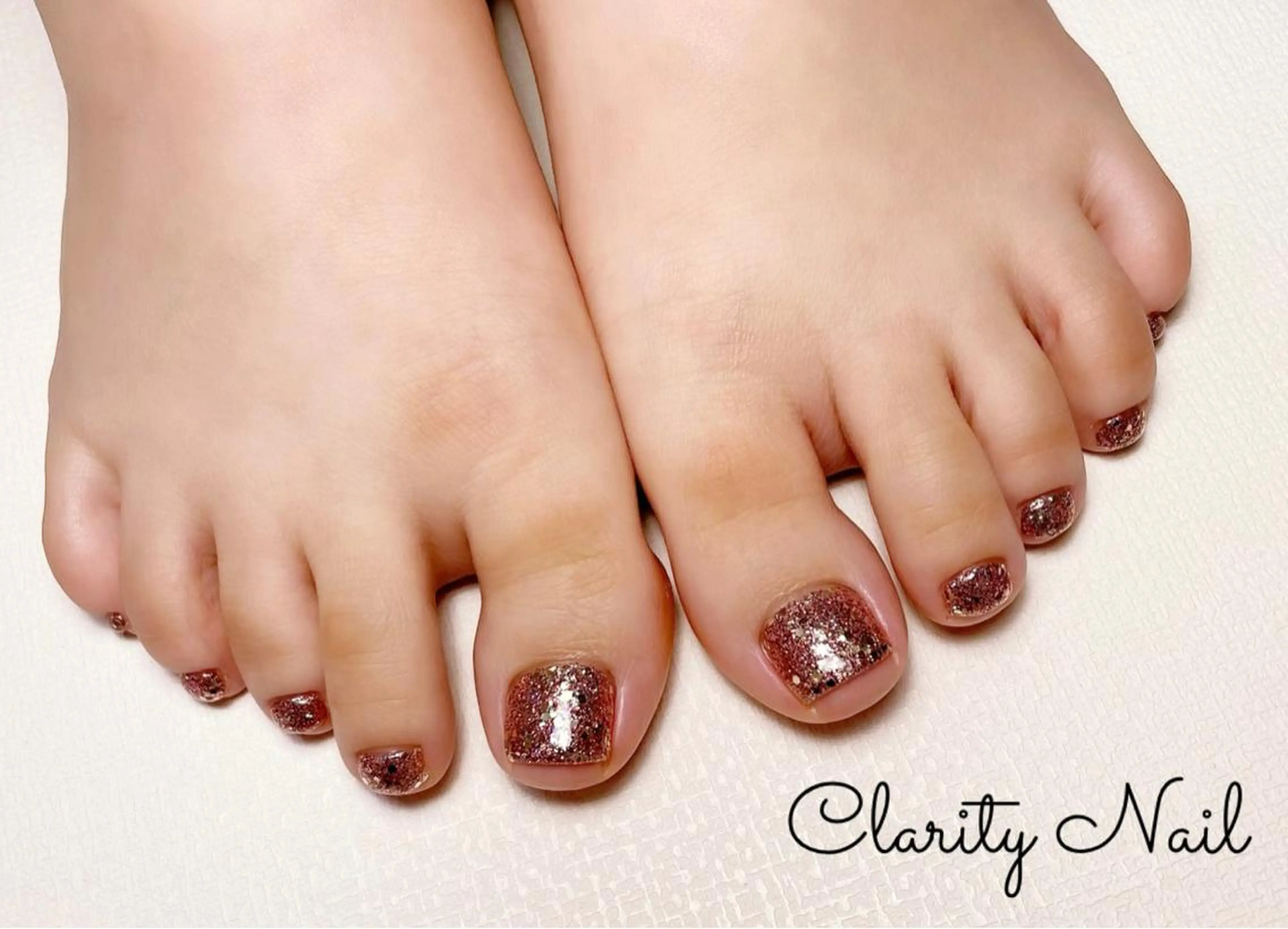 ネイル フットネイル ワンカラーネイル フットネイル Clarity Nailのネイルデザイン