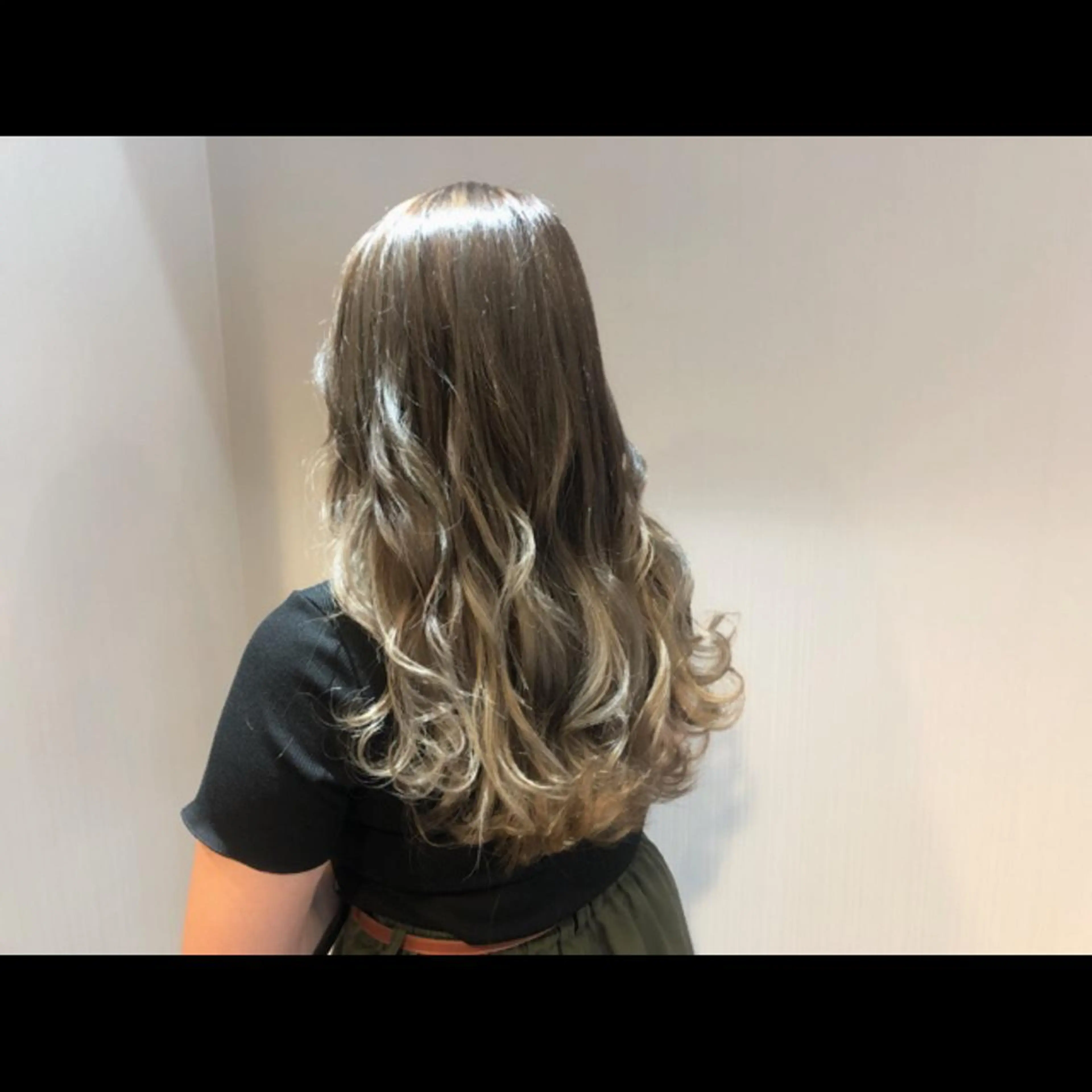 セミロング カラー パーマ ヘアアレンジ メンズ moku所属・【mokuオーナー】 ちはるのヘアスタイル