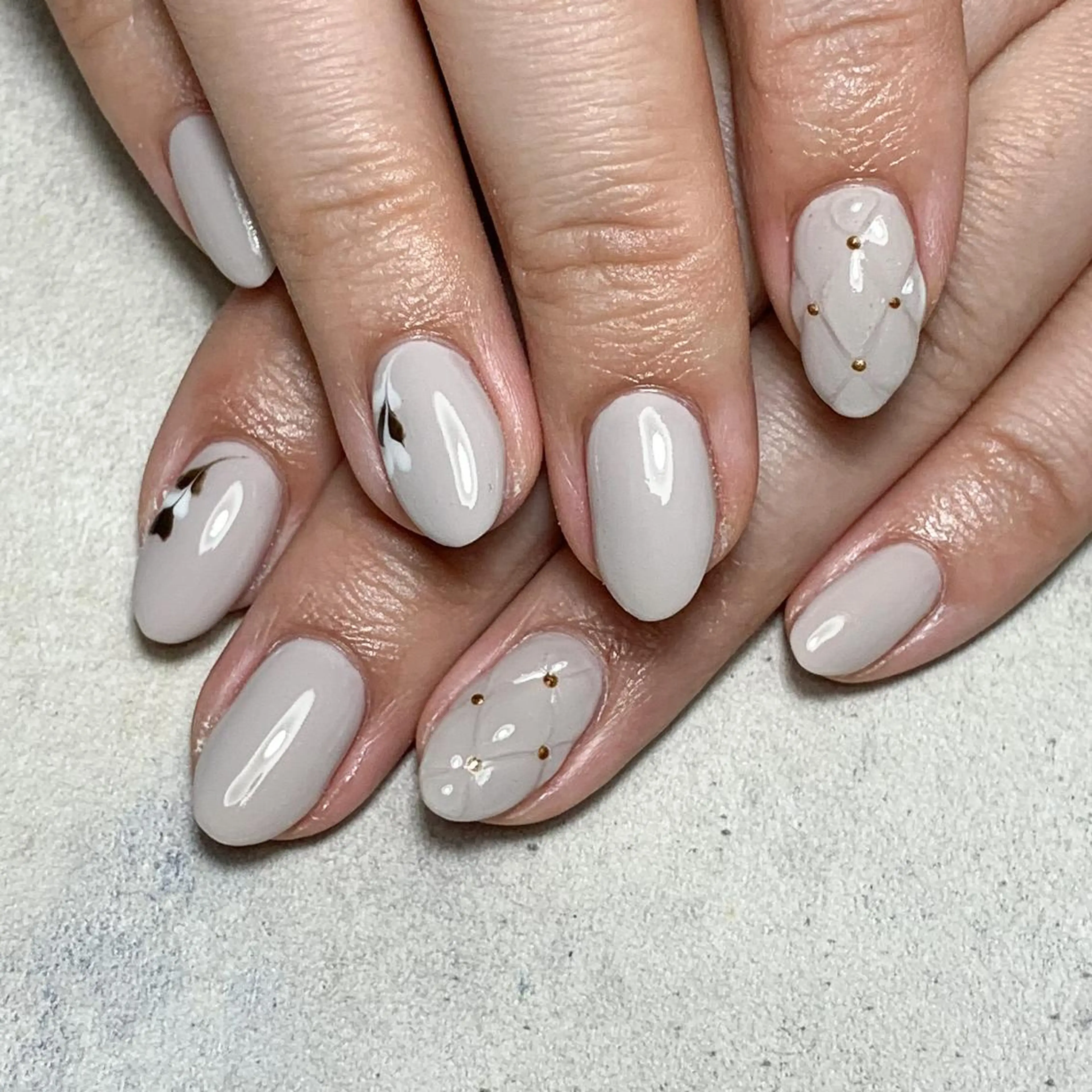 ネイル atelier　FIORITURA所属・FIORITURA aiのネイルデザイン