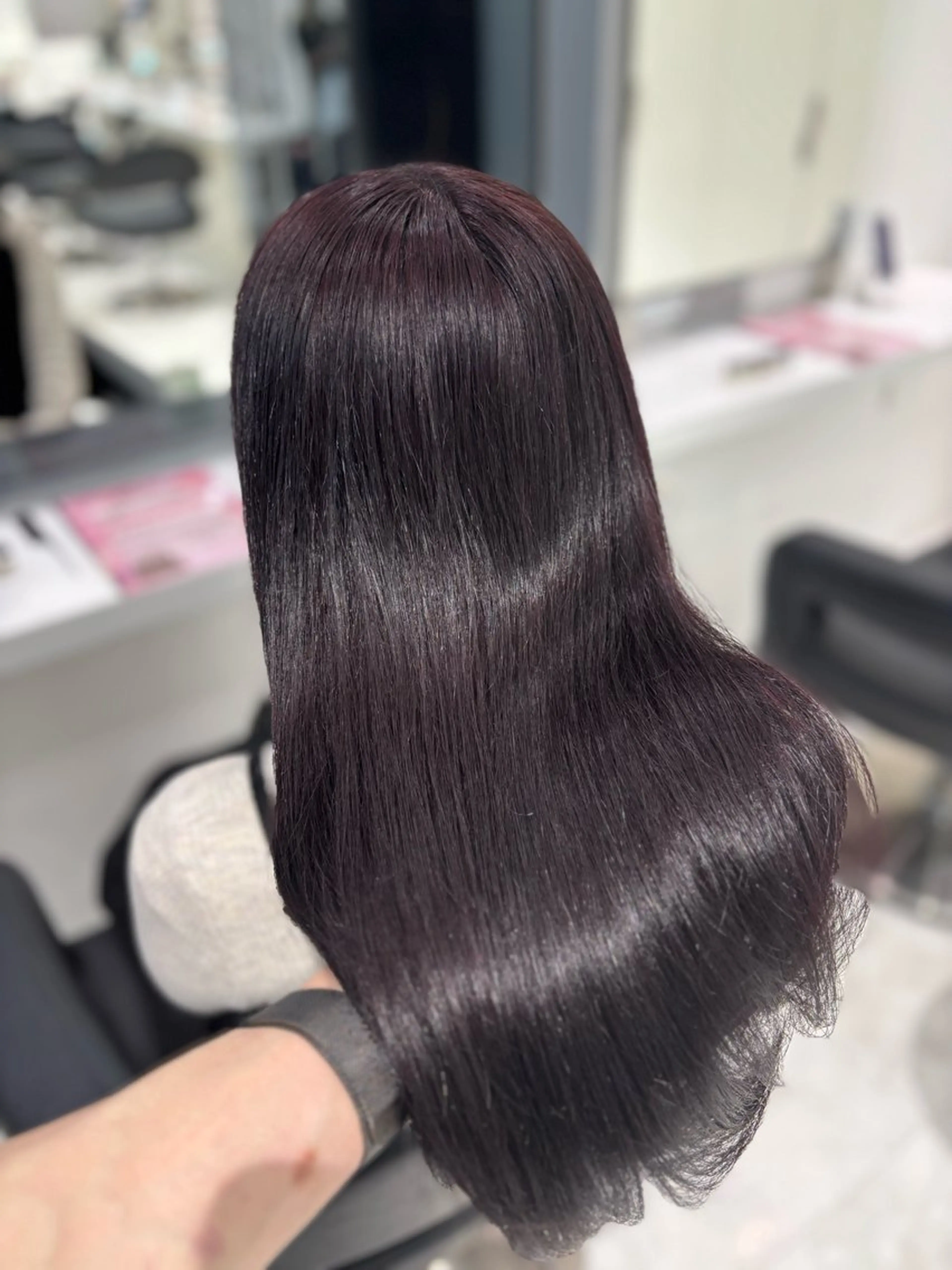 ロング カラー ヘアカラー トリートメント ヘッドスパ ヘアセット 流行りの透明感カラー ×縮毛矯正🤍ユウのヘアスタイル