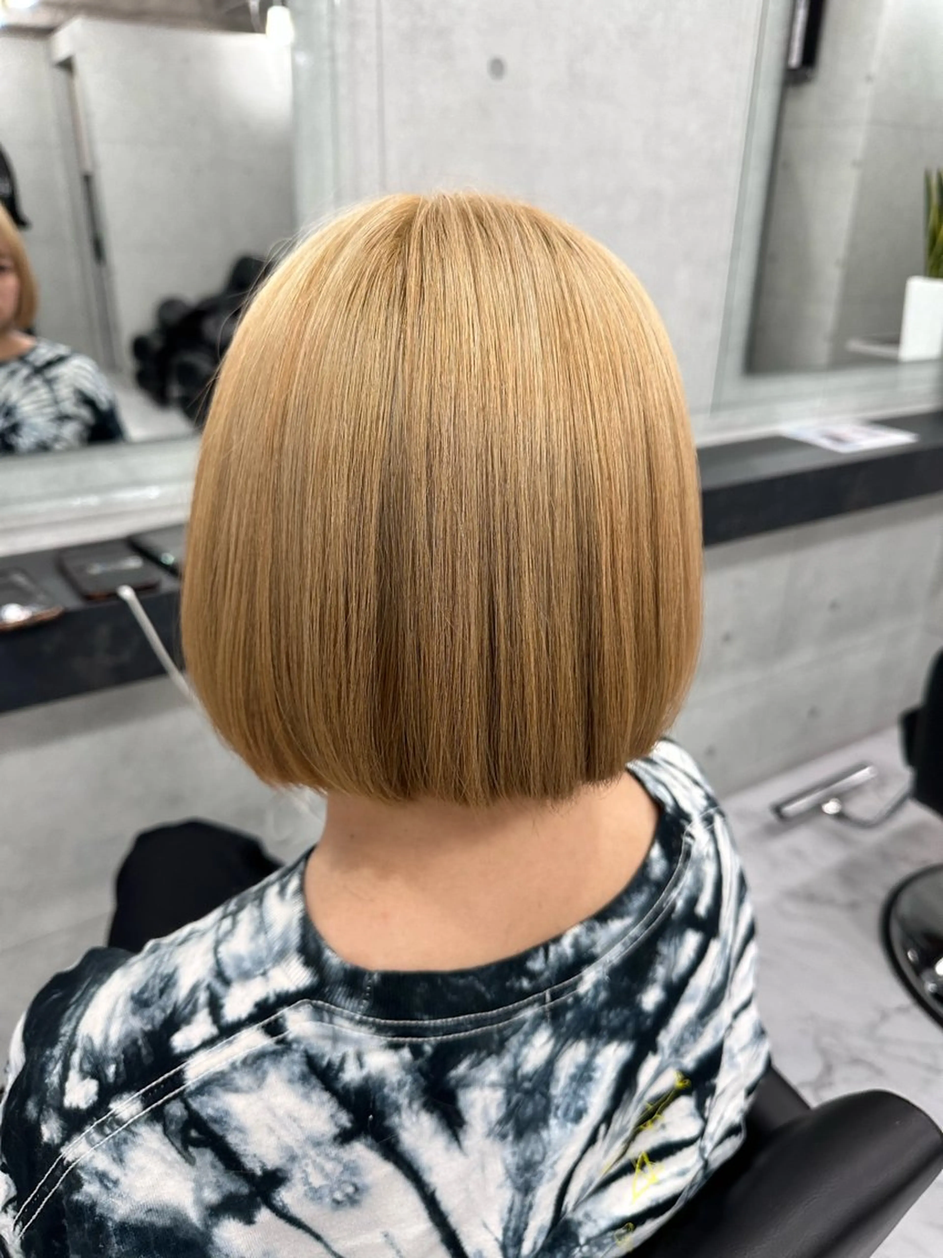 ミディアム ハイライト 髪質改善 小顔カット Endearing 銀座/レイヤーカットのヘアスタイル