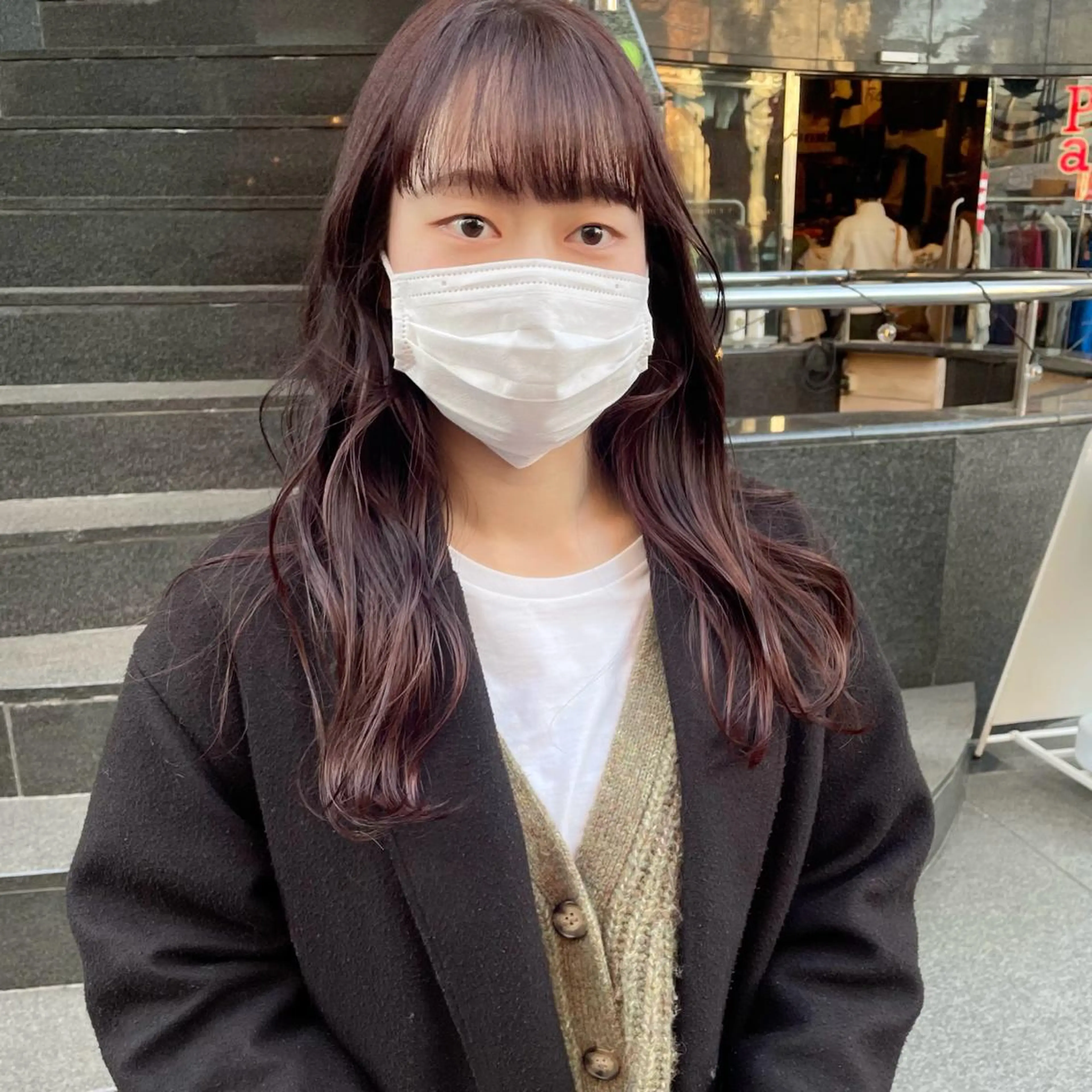 ロング カラー カシス レッドカラー カット ヘアカラー トリートメント 🍊暖色×顔周り 🍊cocoroのヘアスタイル