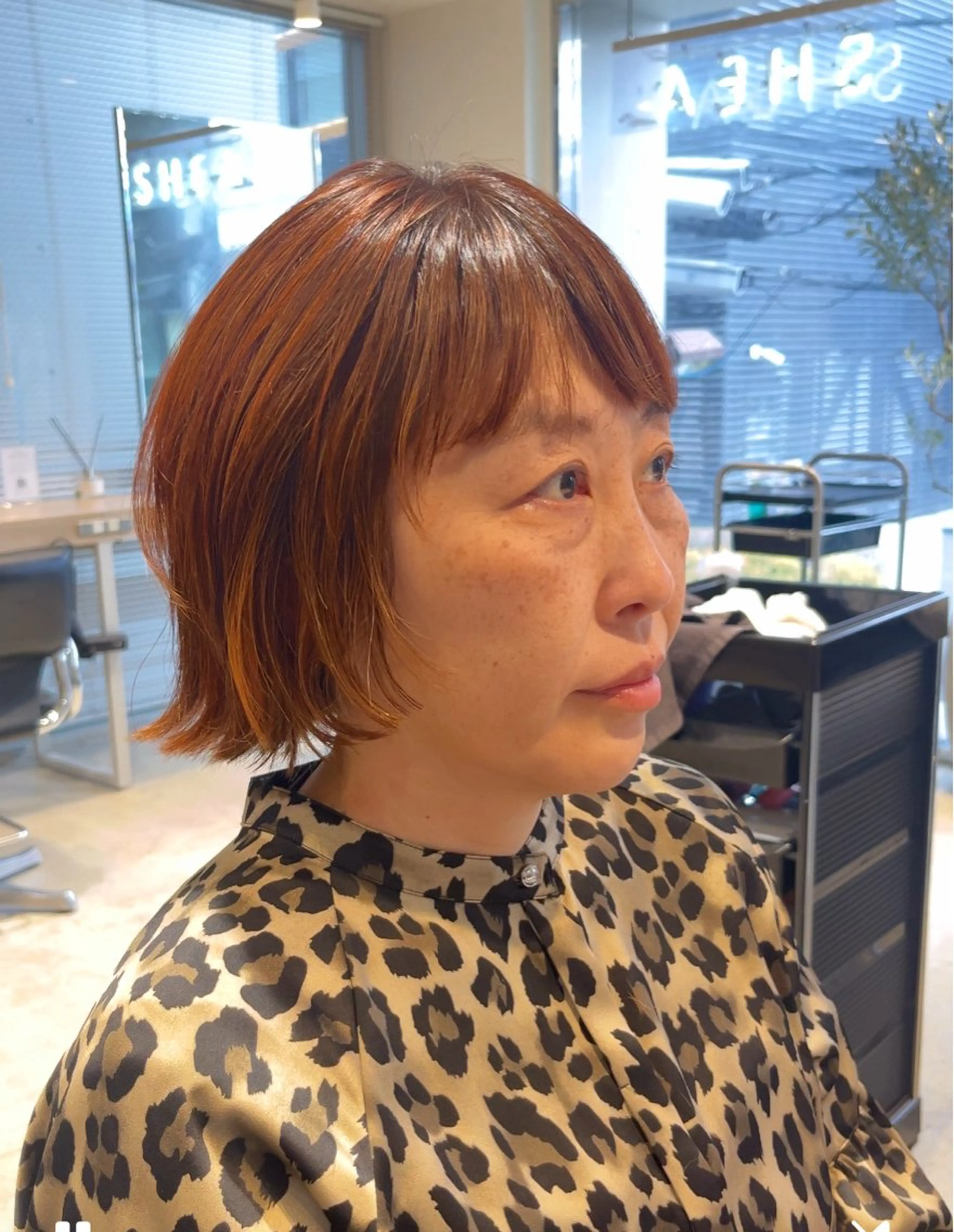 ミディアム ボブレイヤー ボブ ハイライト レイヤーカット カット ヘアカラー SHEA/ショート 似合わせ/大野和恵のヘアスタイル