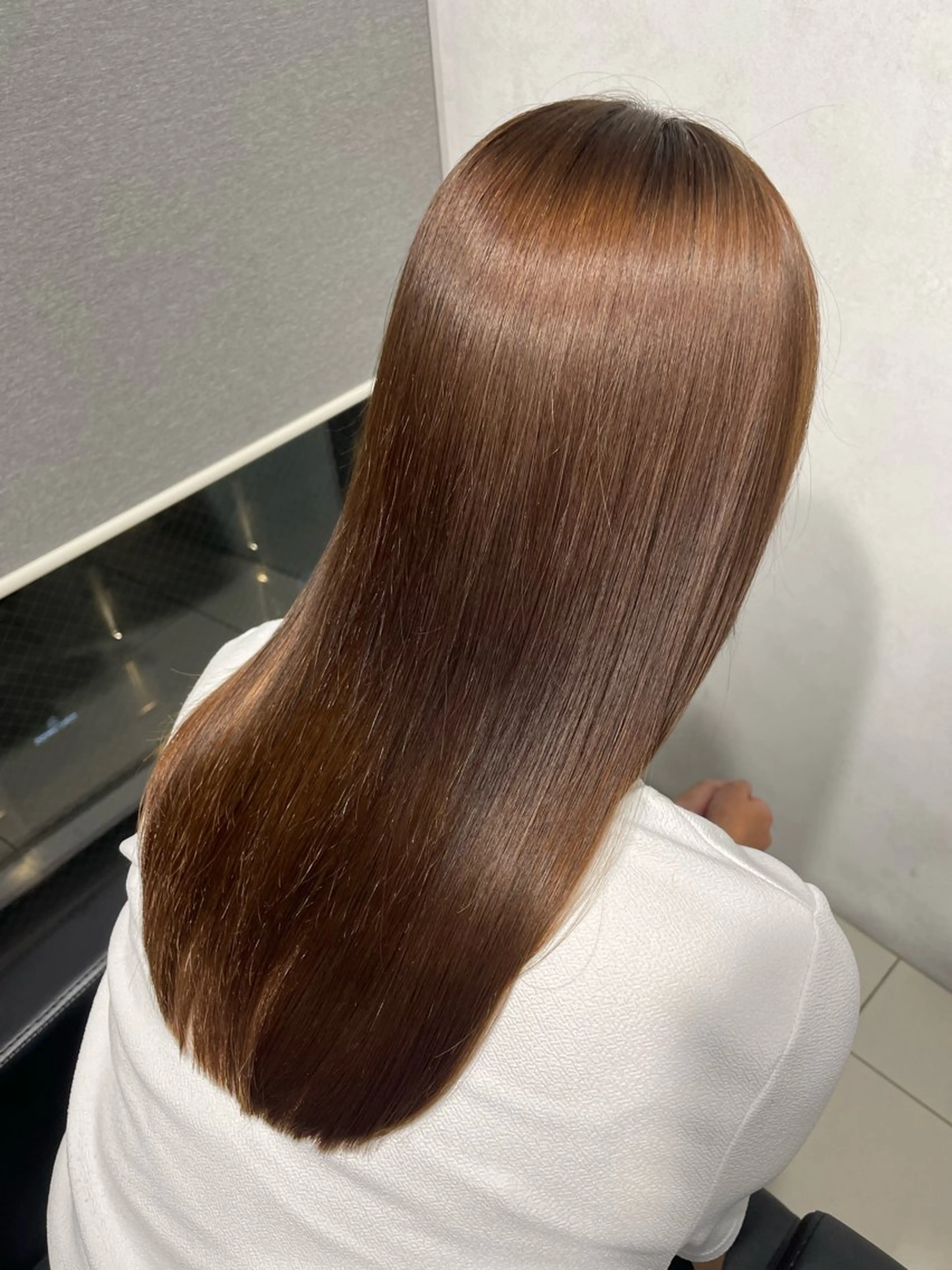 セミロング 縮毛矯正 カット 縮毛矯正 トリートメント ヘッドスパ ✨髪質改善✨美髪 矯正🫧小泉のヘアスタイル