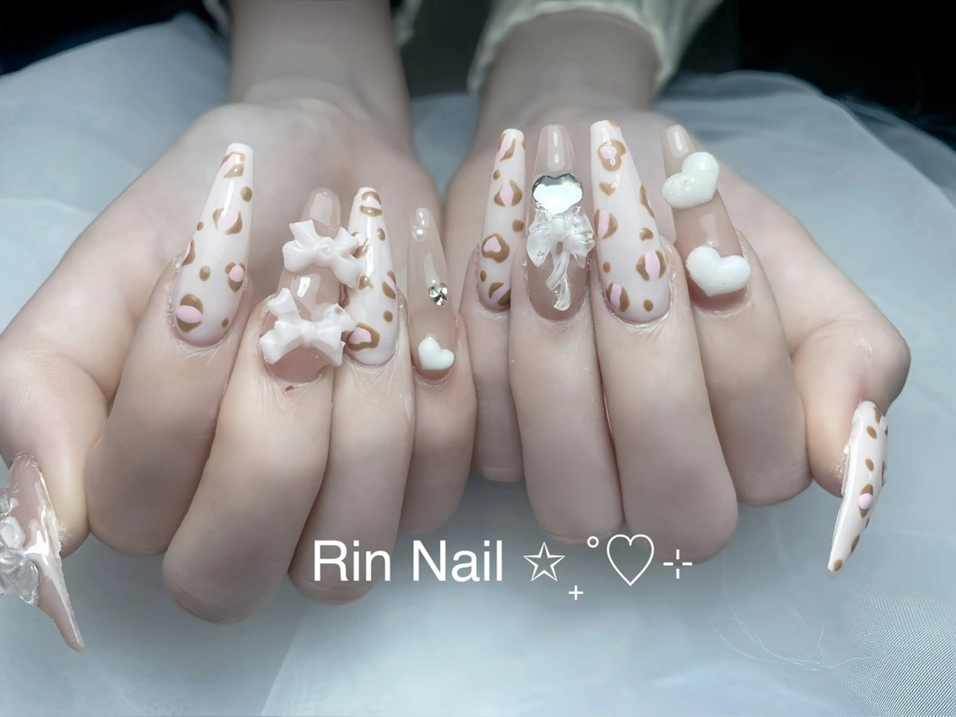 ネイル チークネイル フラッシュネイル フラワーネイル フットネイル ジェルネイル ハンドネイル Rin Nail Shinokuboのネイルデザイン