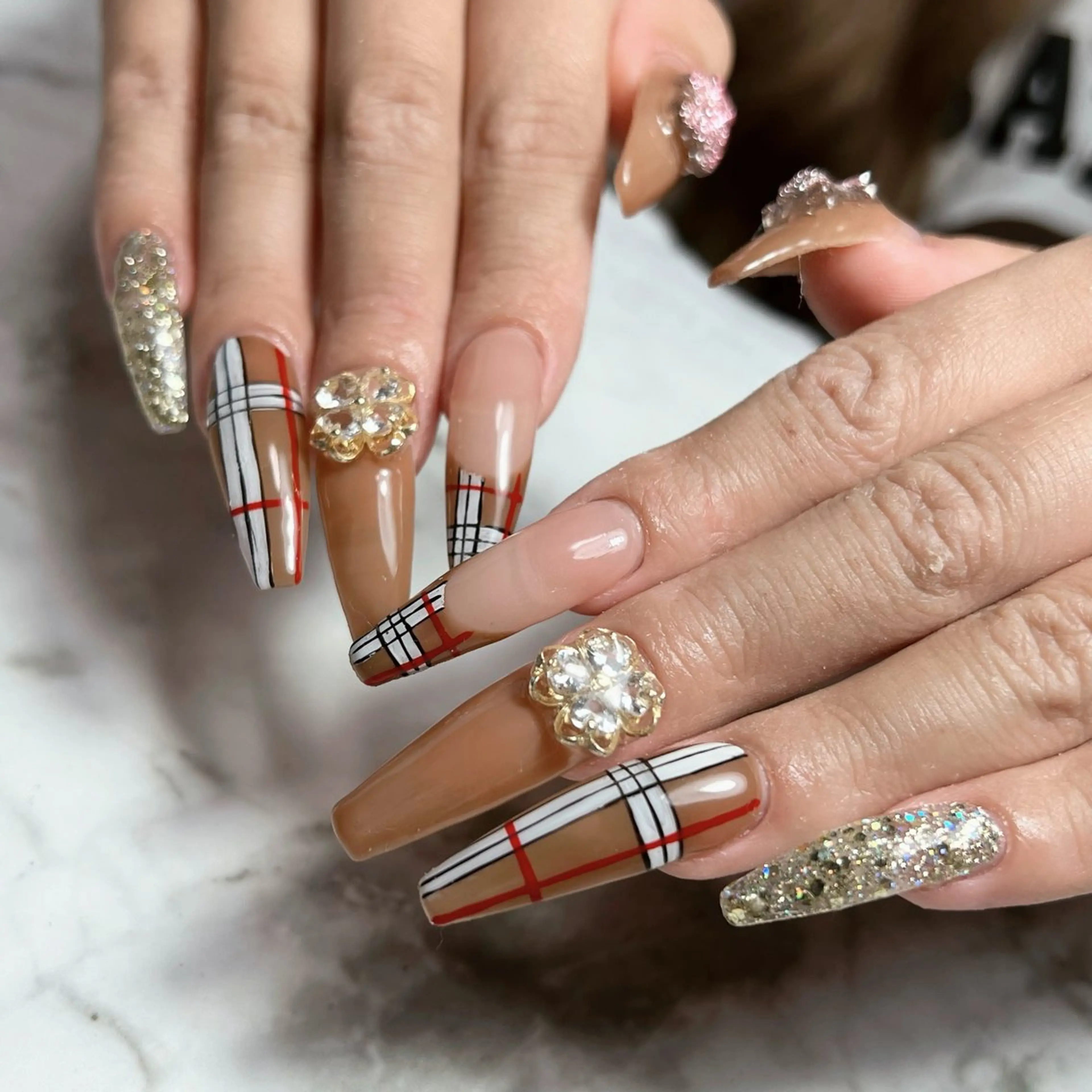 ネイル ハンドネイル Dia Nail AKIのネイルデザイン