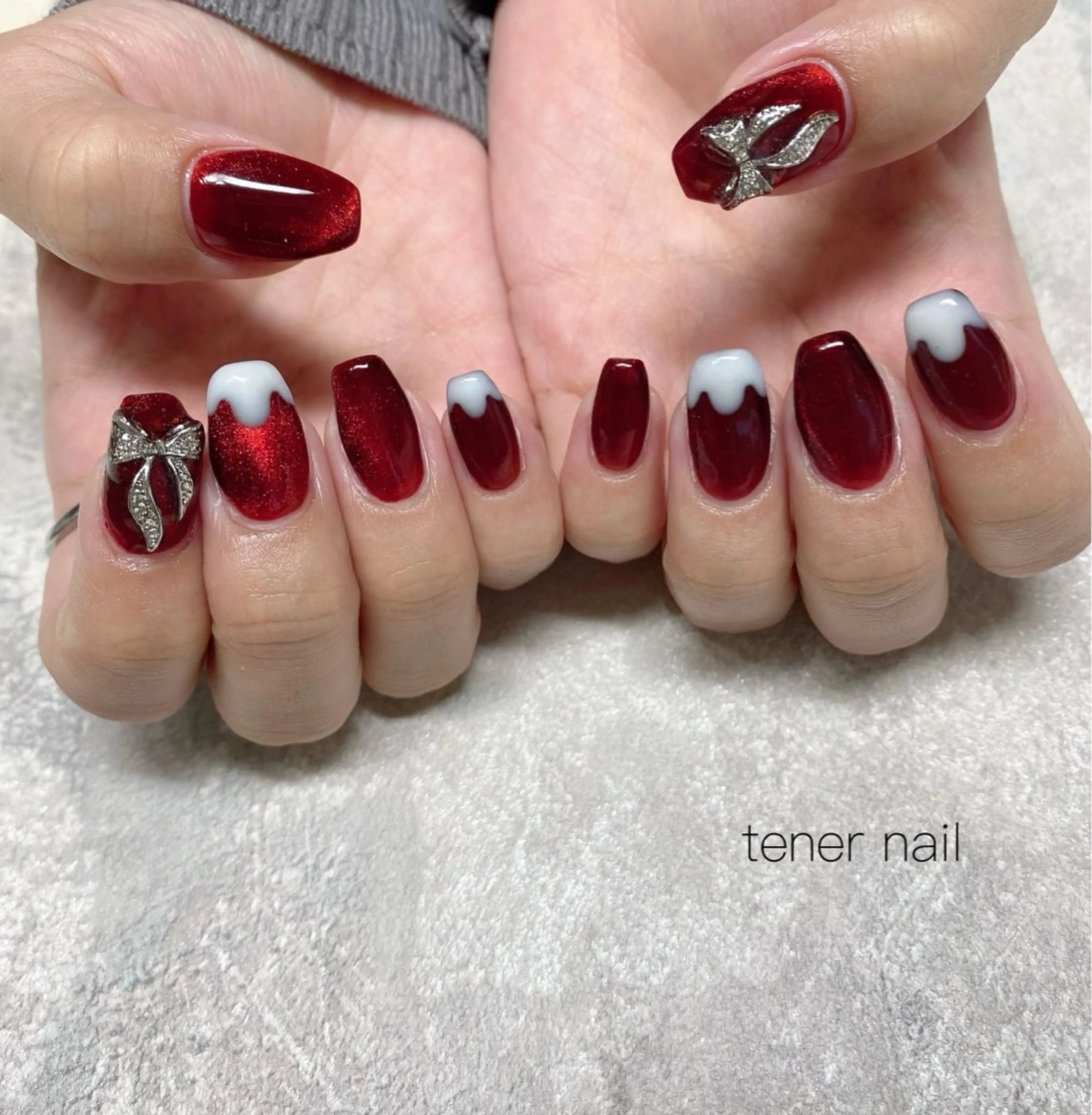 ネイル ボルドー マグネットネイル リボン ハンドネイル tener  nail  テネルネイル所属・テネルネイル tener nailのネイルデザイン