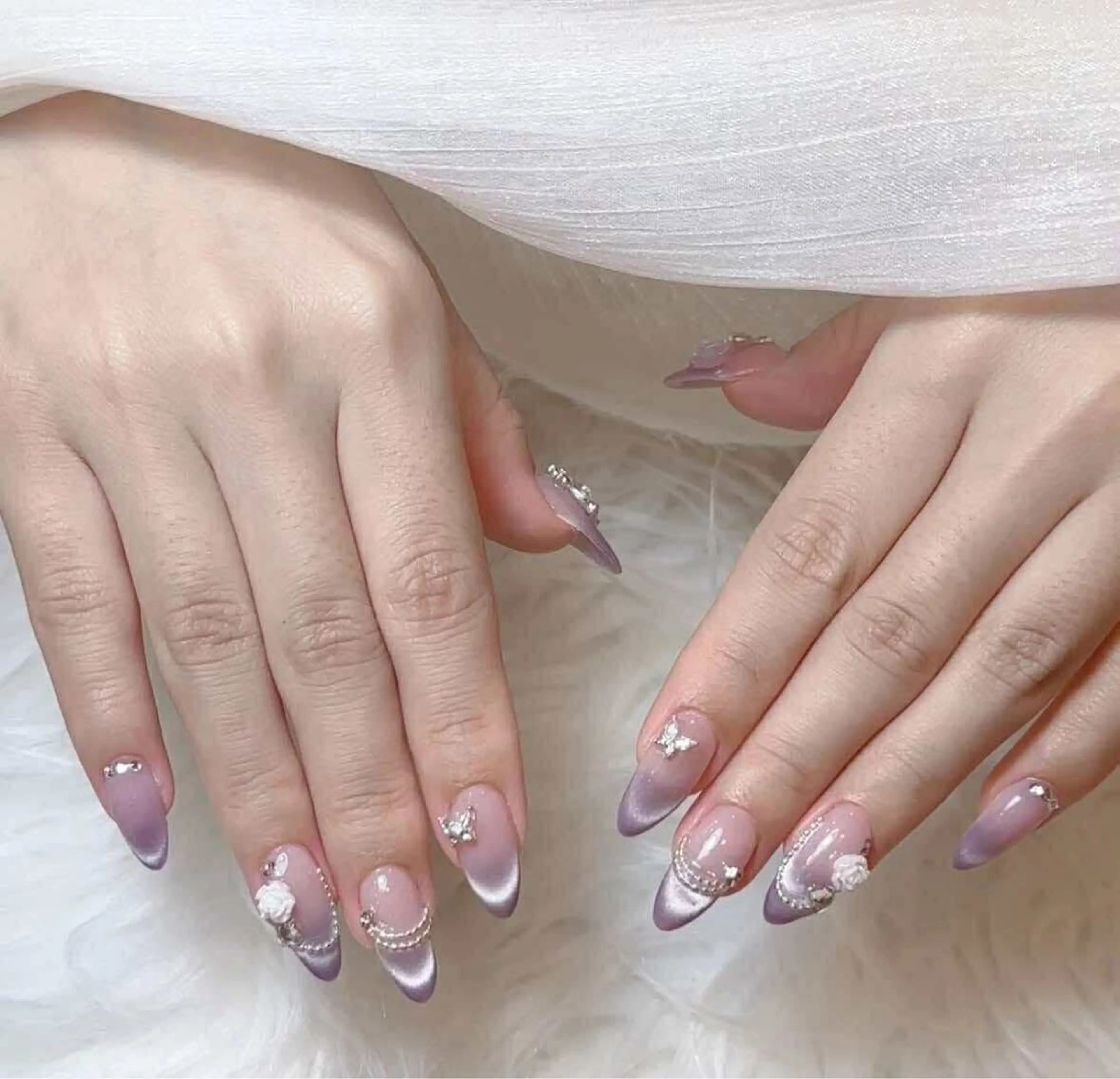 ミディアム タオ タオ Nailのネイルデザイン