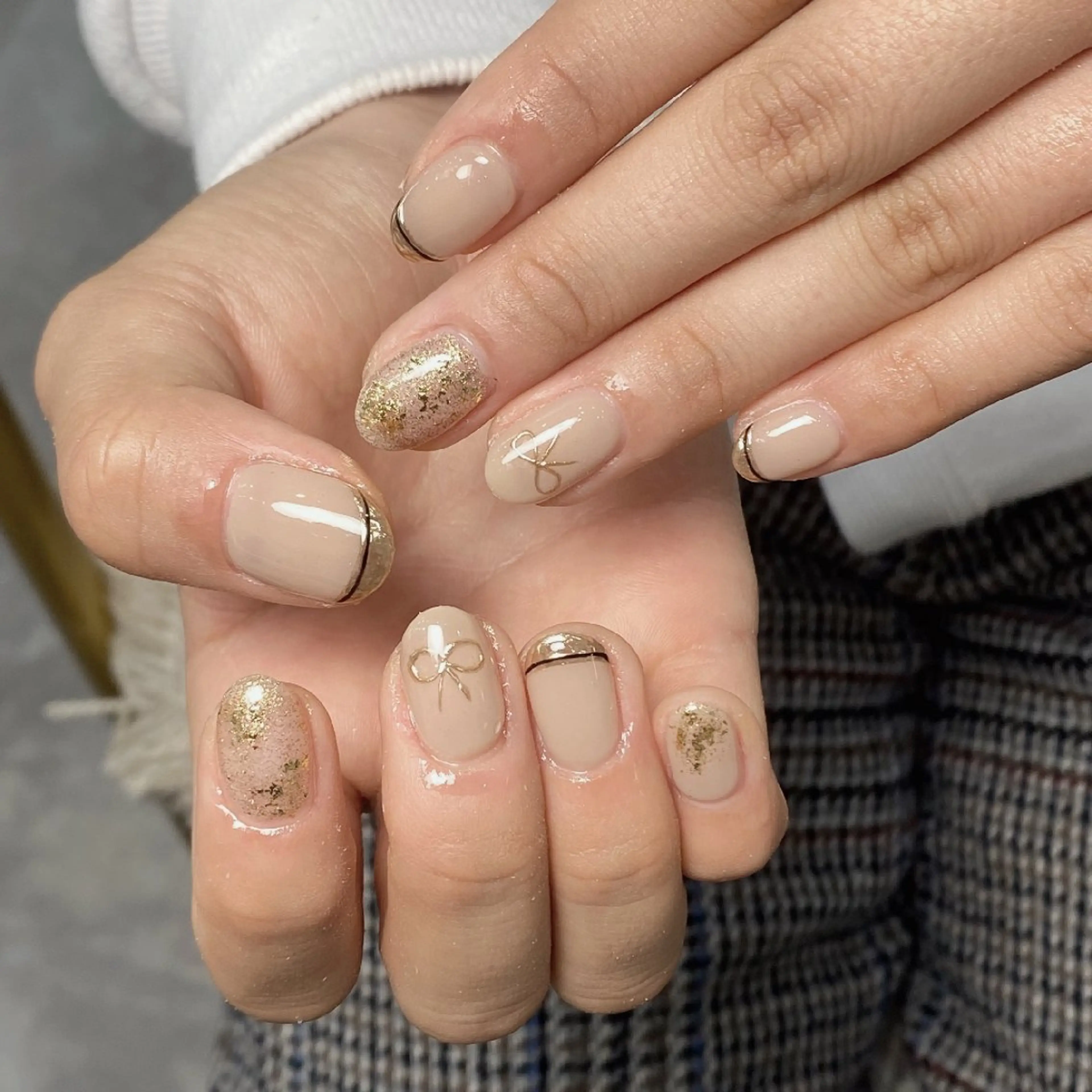 ネイル チークネイル フレンチネイル ジェルネイル ガラスフレンチ キラキラネイル ハンドネイル UM Nail Salonのネイルデザイン